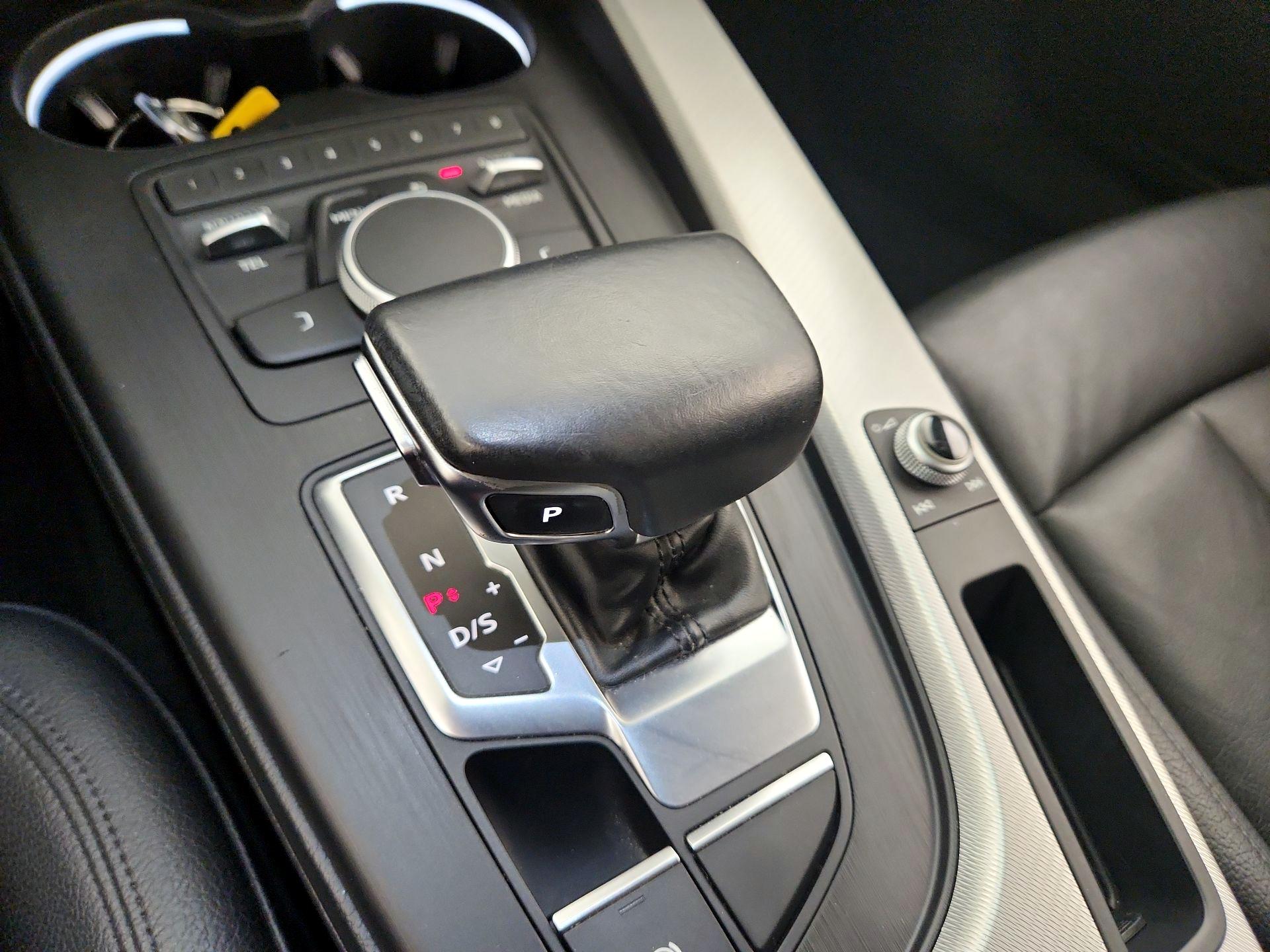 Thumbnail: 2017 Audi A4 - 17