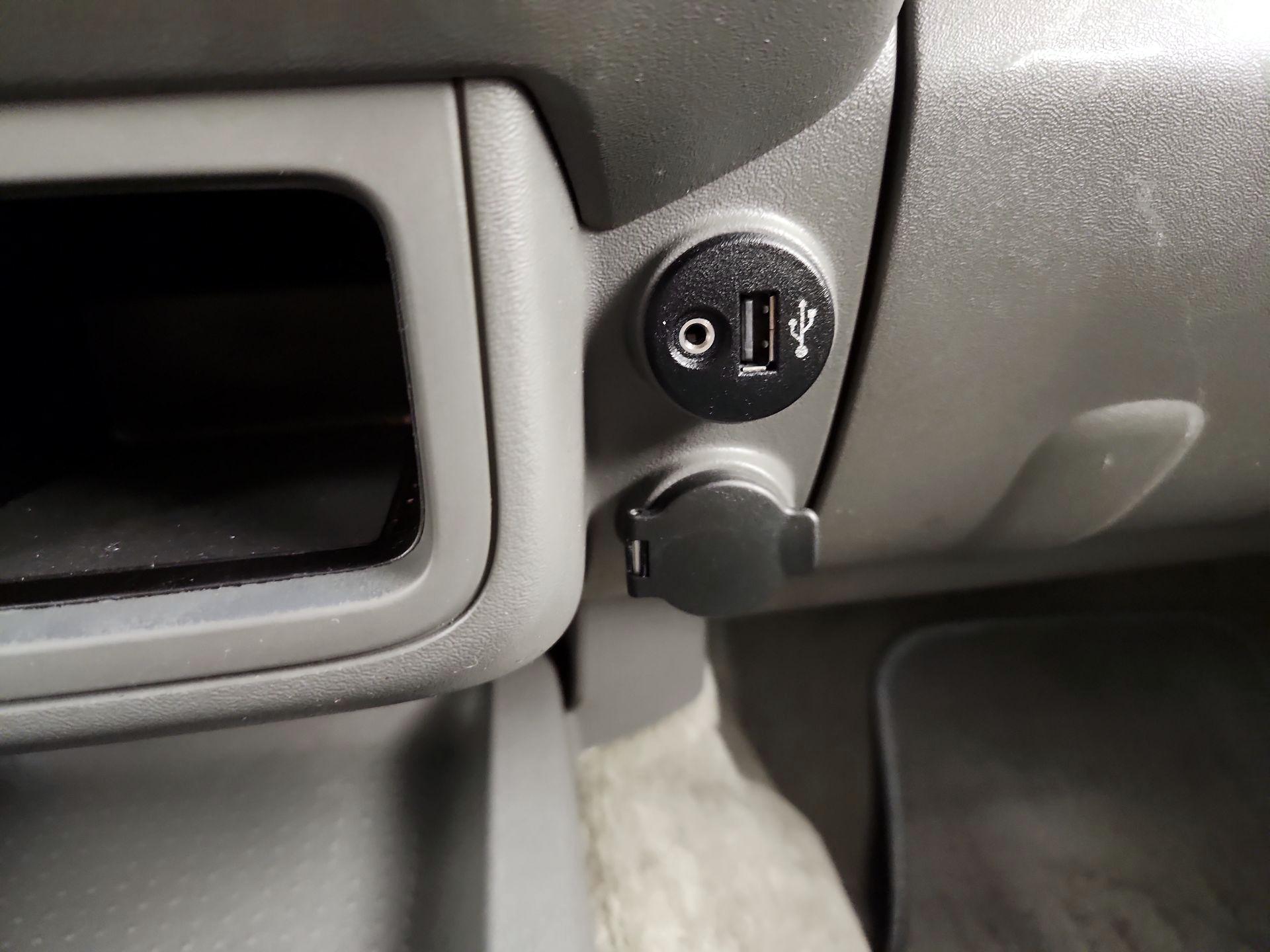 Thumbnail: 2017 Nissan Frontier - 17