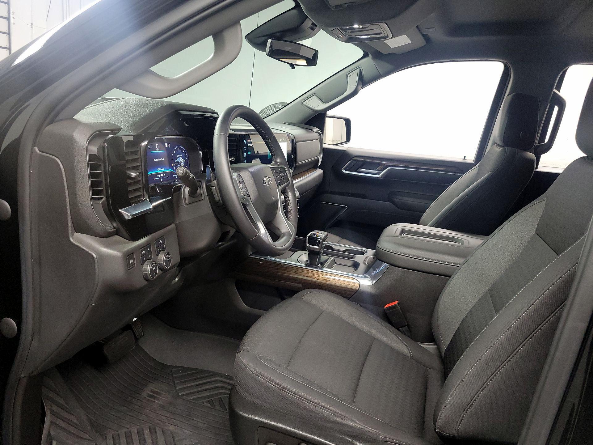 Thumbnail: 2022 Chevrolet Silverado 1500 - 11