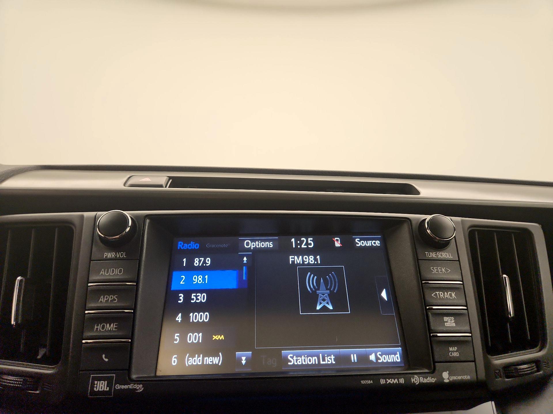 Thumbnail: 2016 Toyota RAV4 - 16