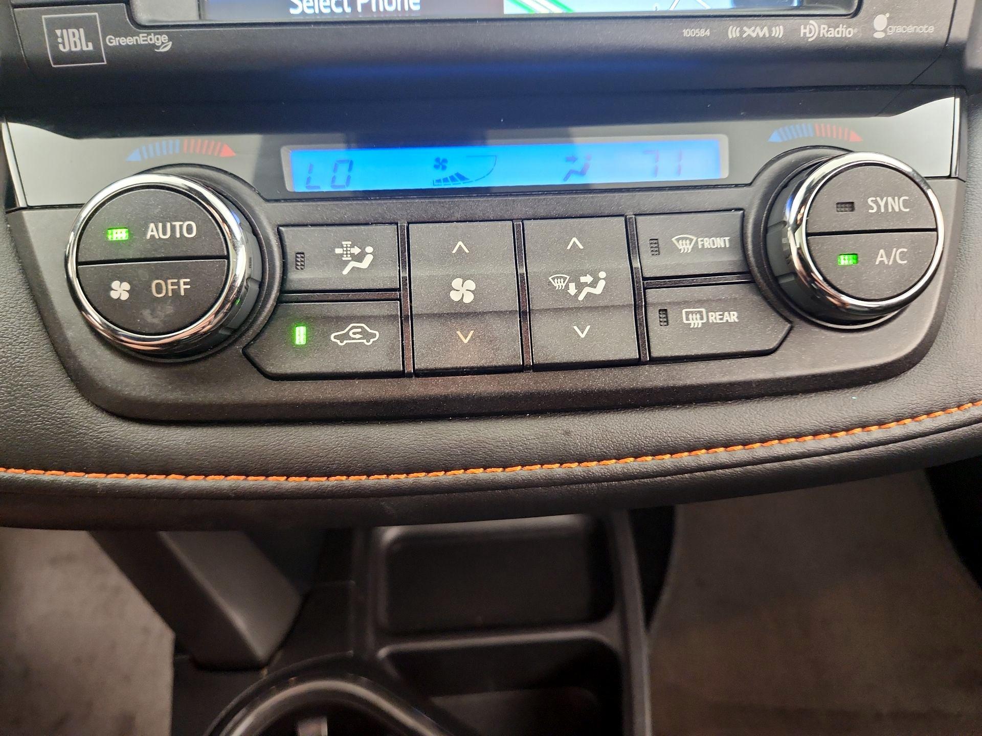 Thumbnail: 2016 Toyota RAV4 - 17