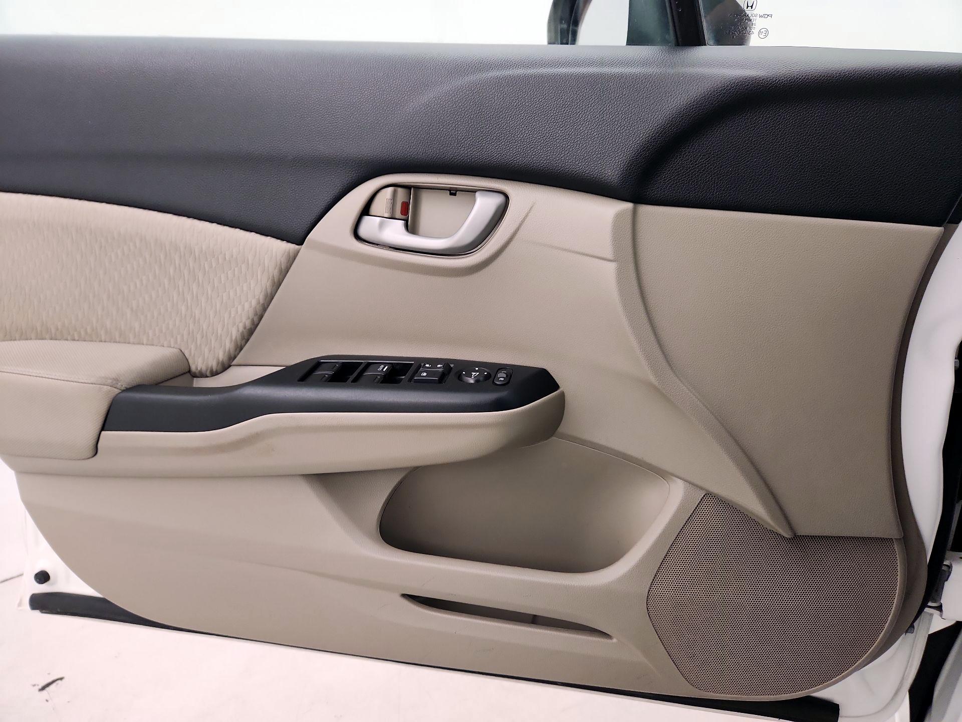 Thumbnail: 2015 Honda Civic - 12
