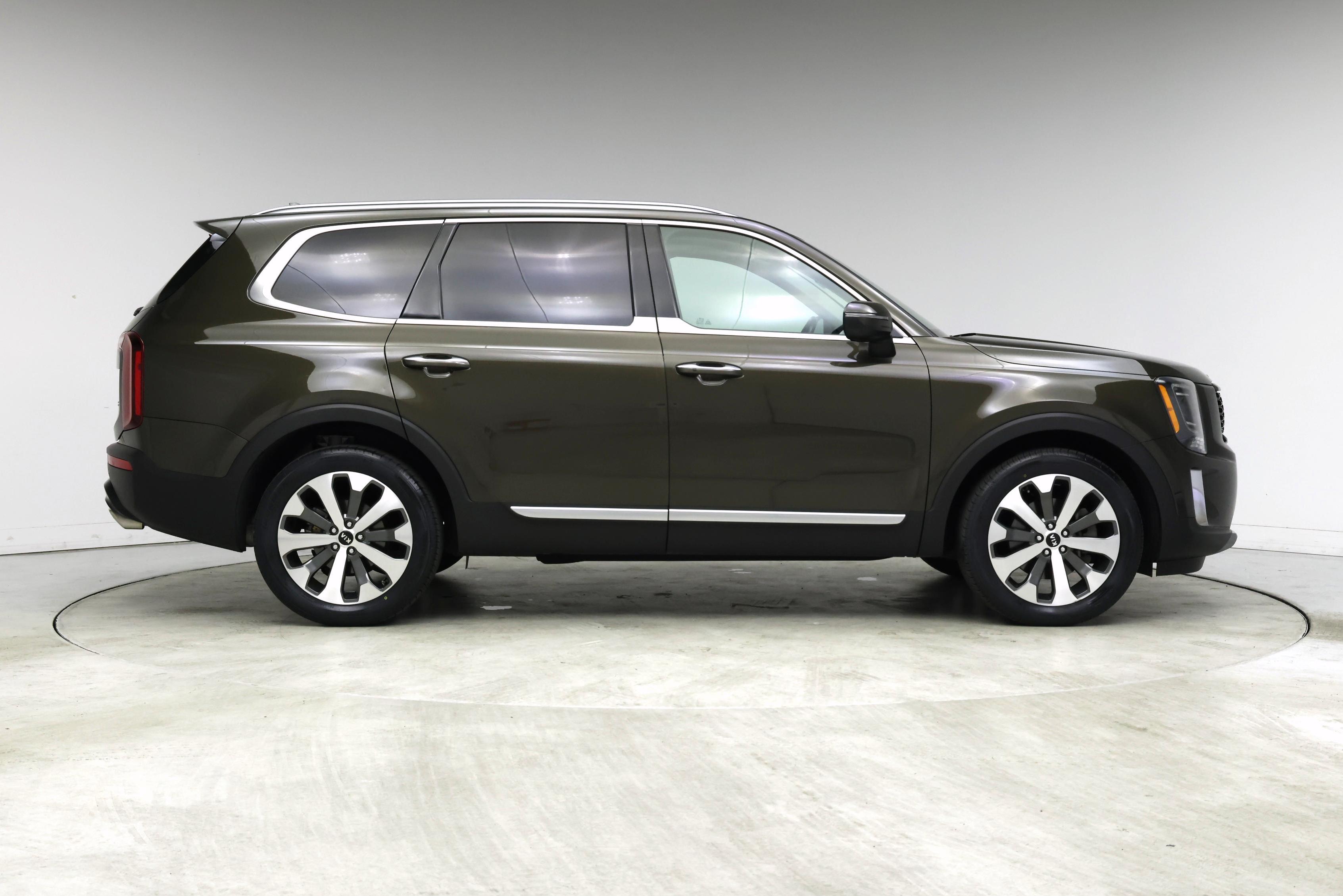 Thumbnail: 2021 Kia Telluride - 7