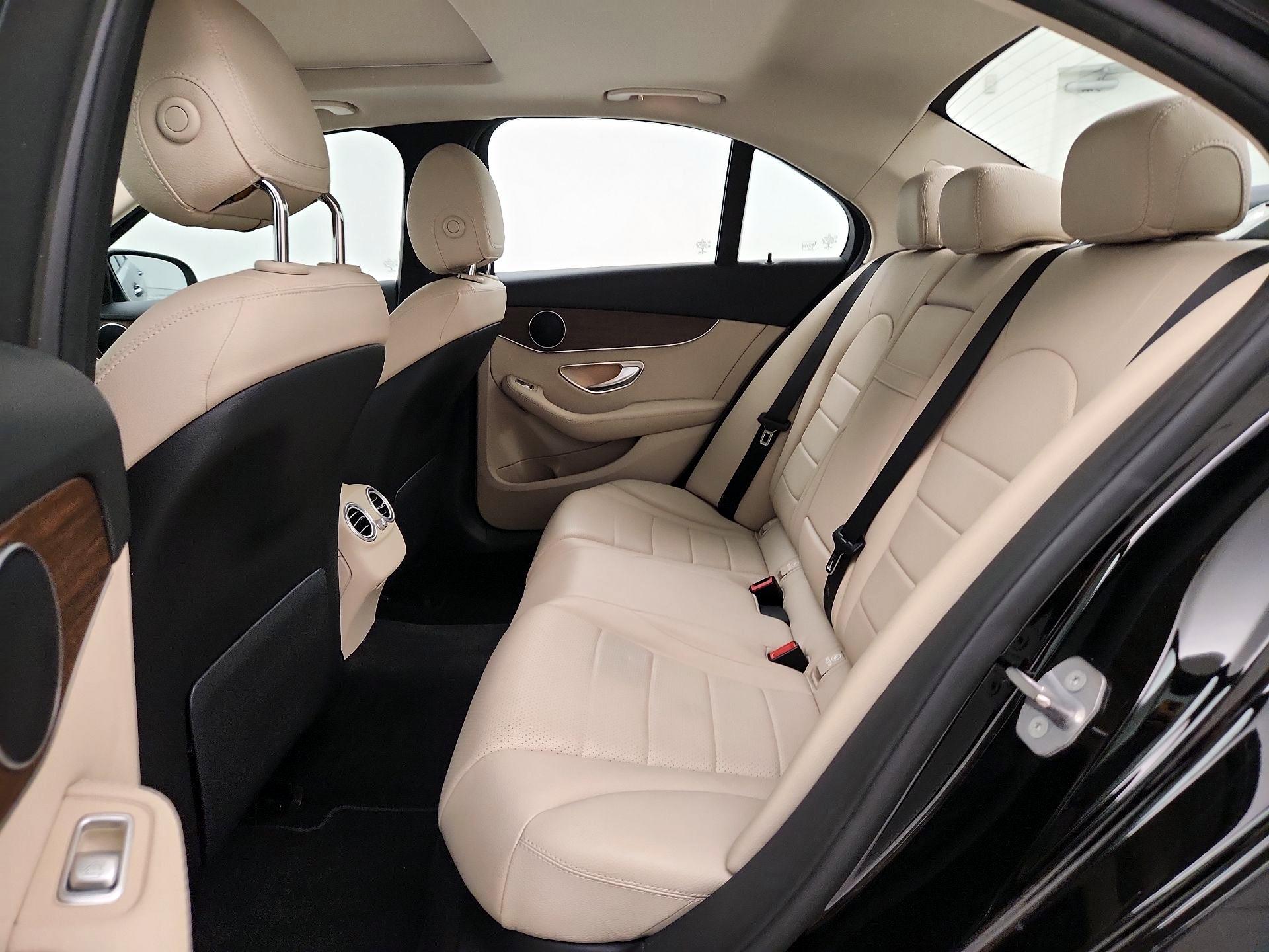 Thumbnail: 2019 Mercedes-Benz C-Class - 20
