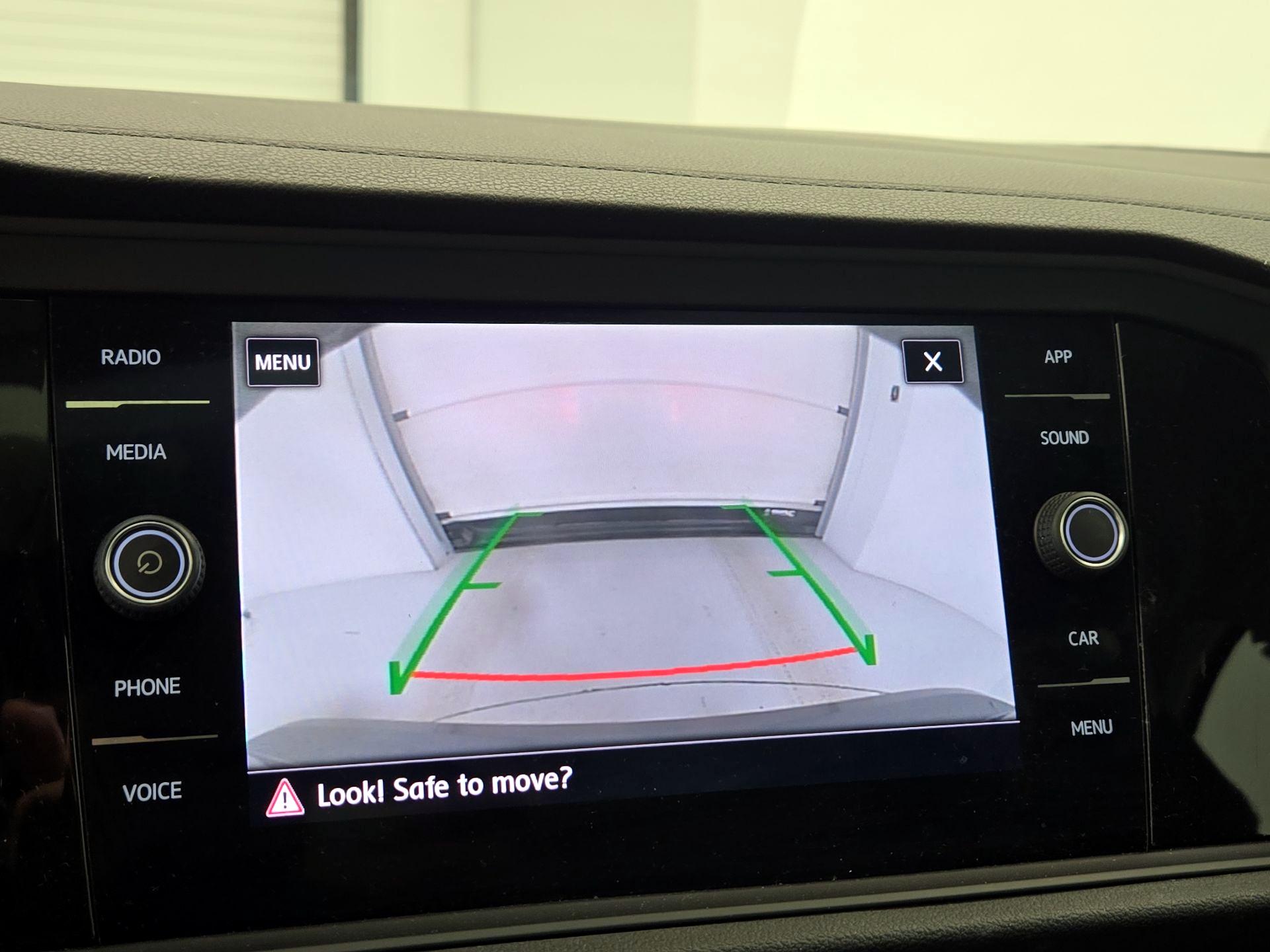Thumbnail: 2019 Volkswagen Jetta - 14