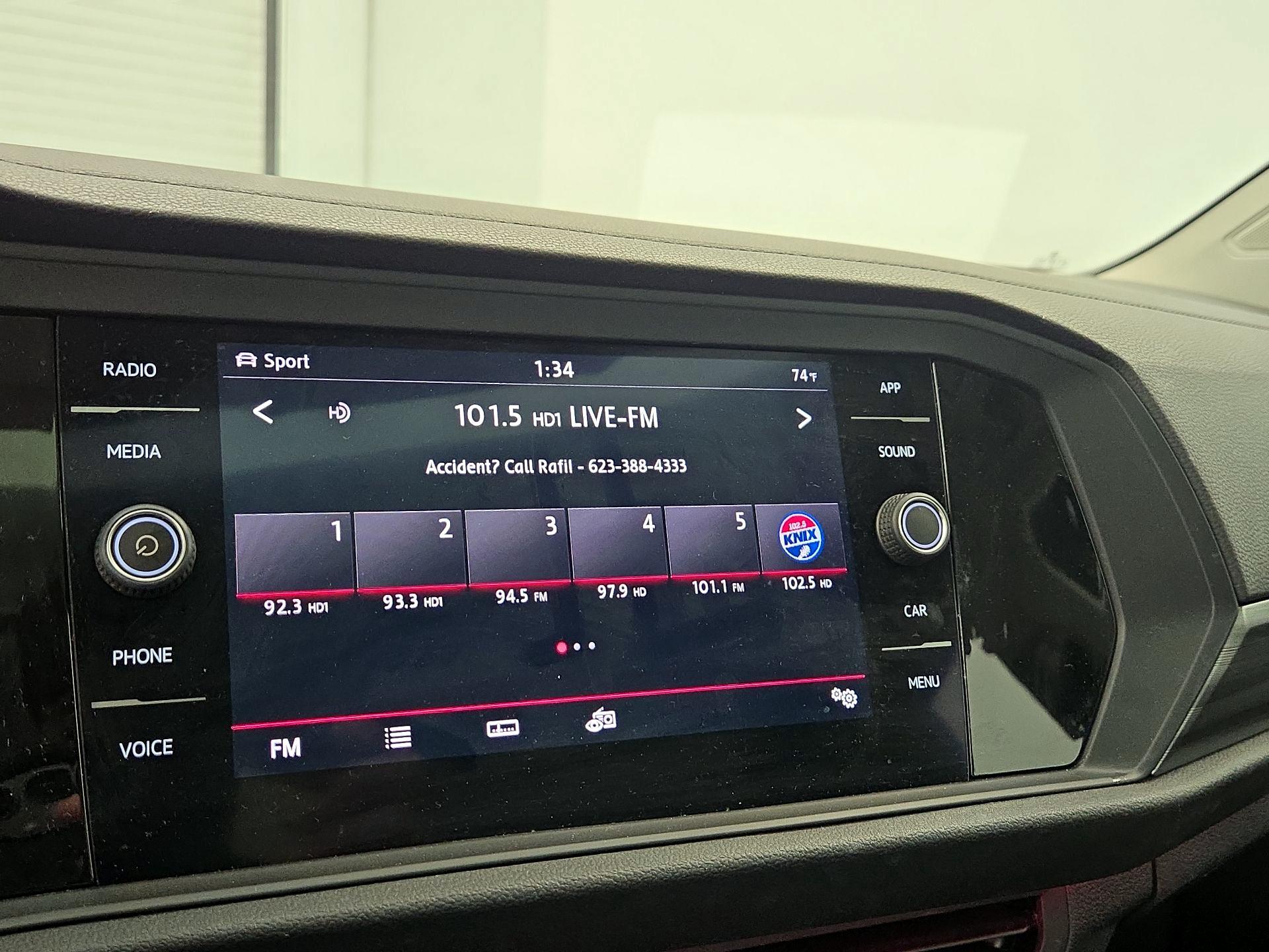 Thumbnail: 2019 Volkswagen Jetta - 15