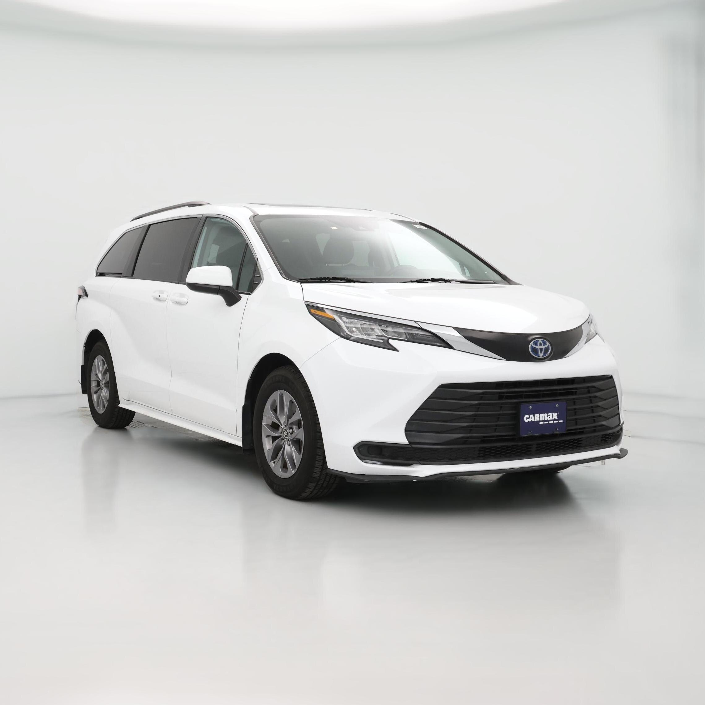 Thumbnail: 2023 Toyota Sienna - 1