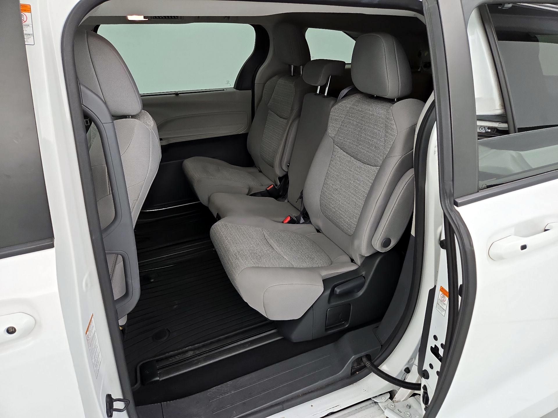 Thumbnail: 2023 Toyota Sienna - 20