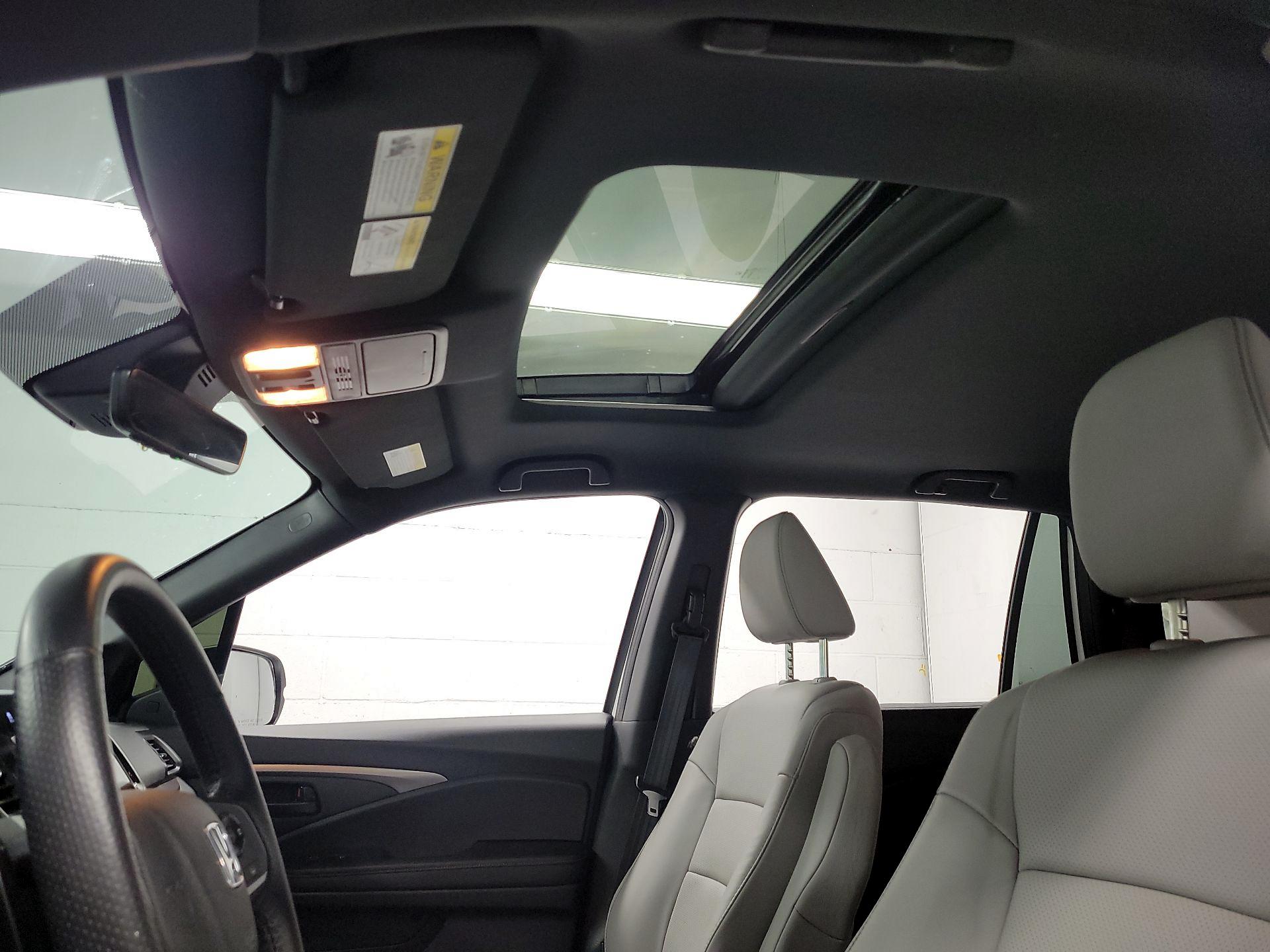 Thumbnail: 2022 Honda Passport - 18