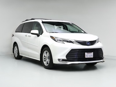 2022 Toyota Sienna Hybrid XLE