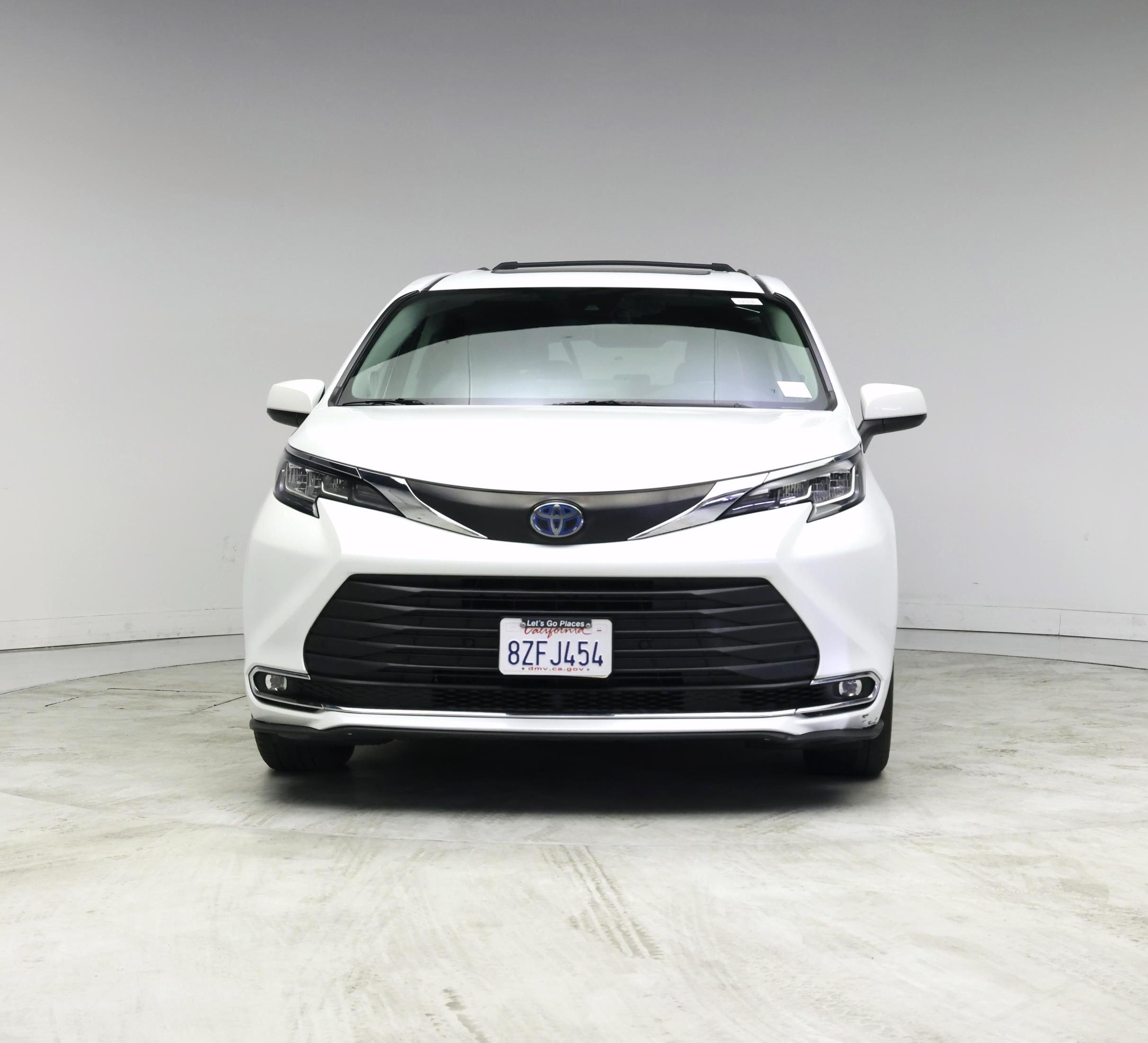 Thumbnail: 2022 Toyota Sienna - 5