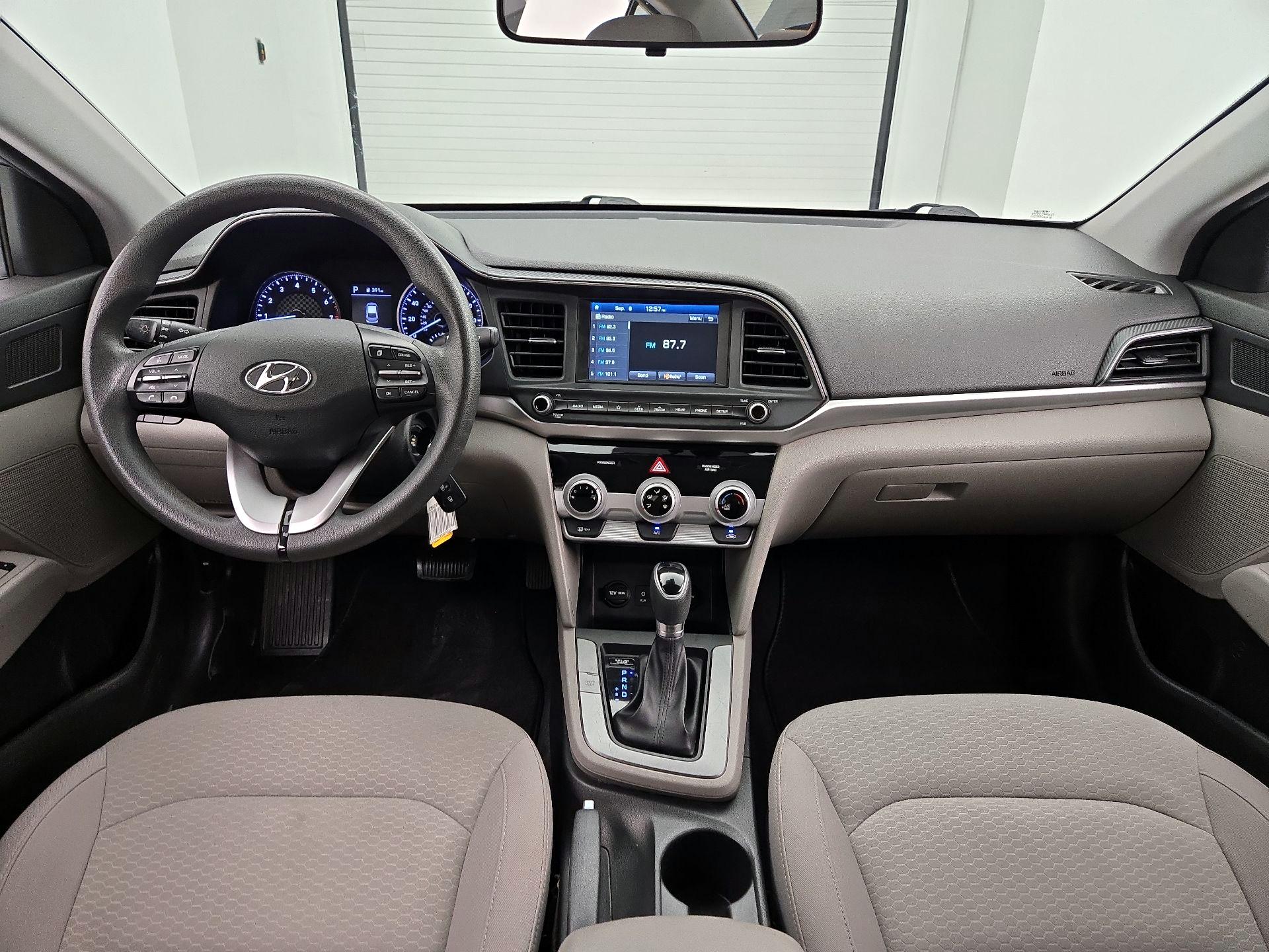 Thumbnail: 2019 Hyundai Elantra - 9