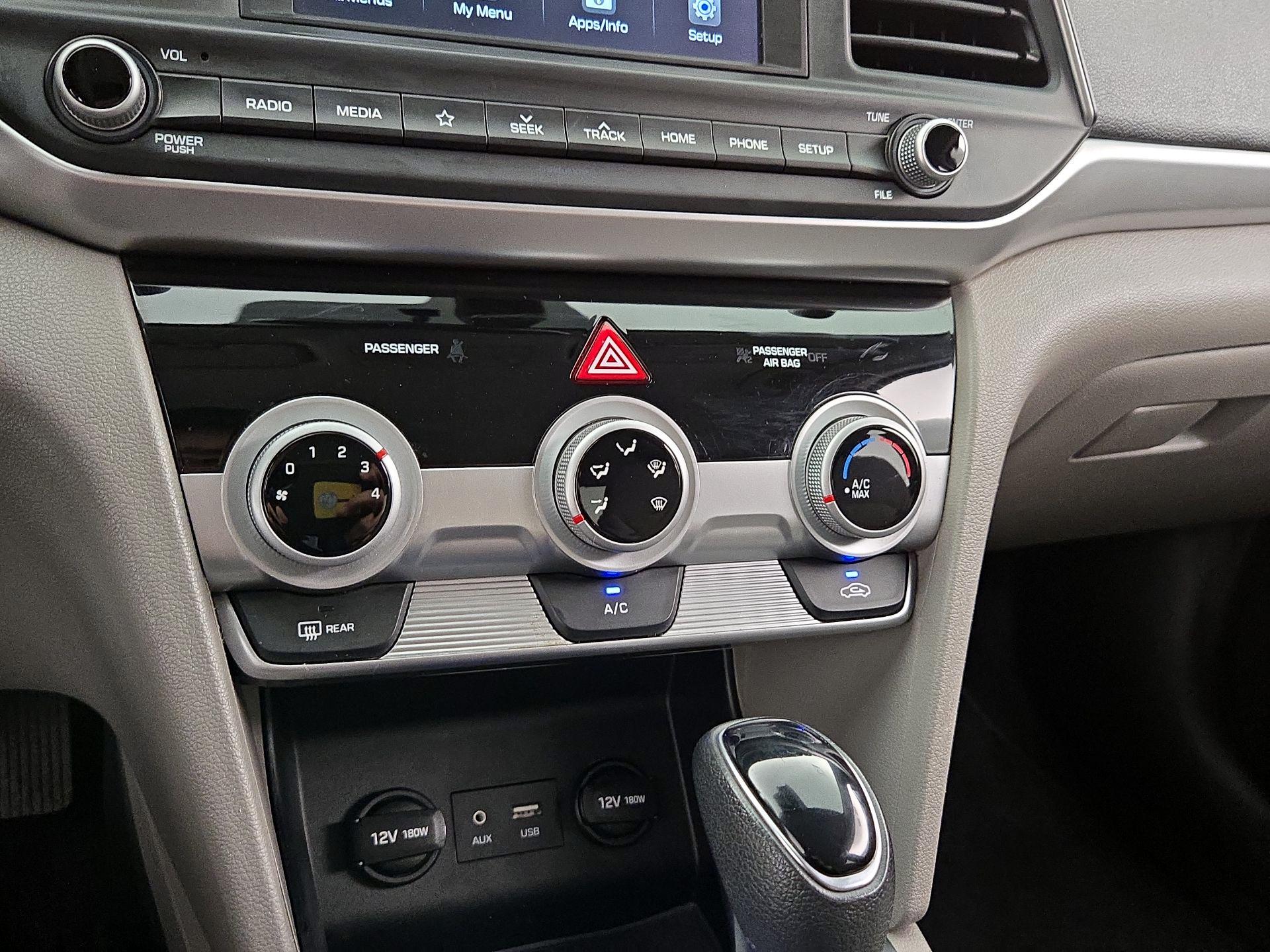 Thumbnail: 2019 Hyundai Elantra - 16