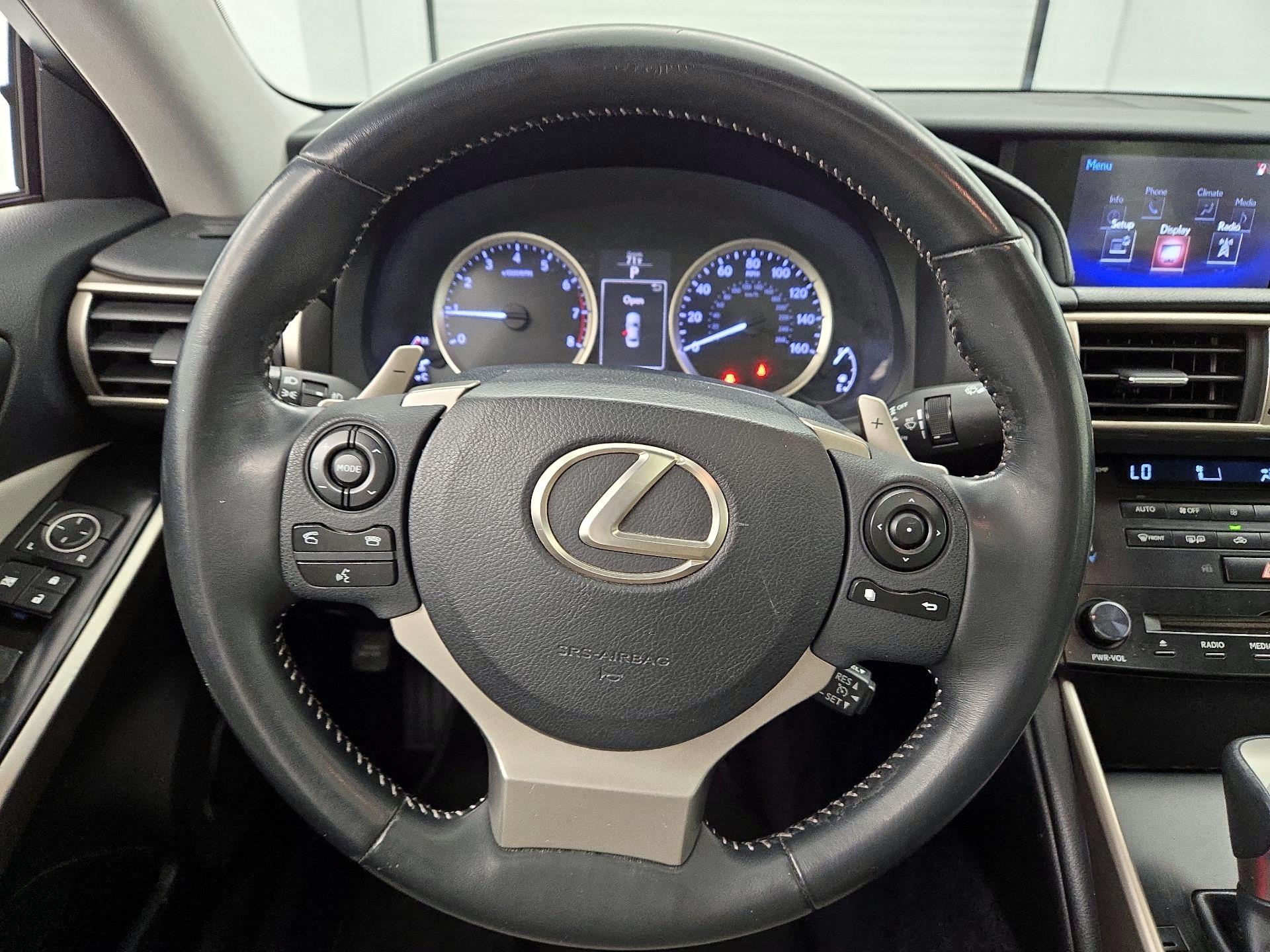 Thumbnail: 2014 Lexus IS - 10