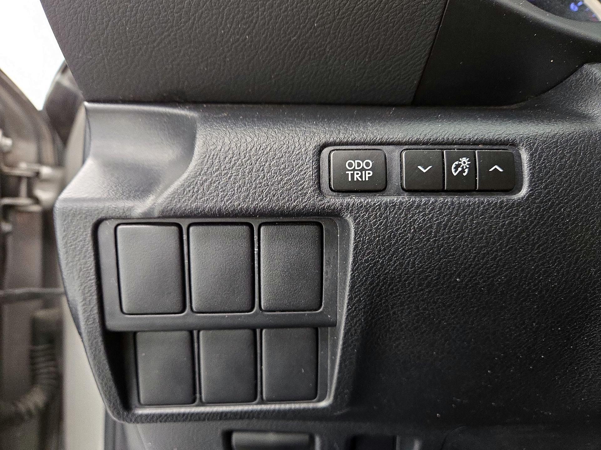 Thumbnail: 2014 Lexus IS - 13