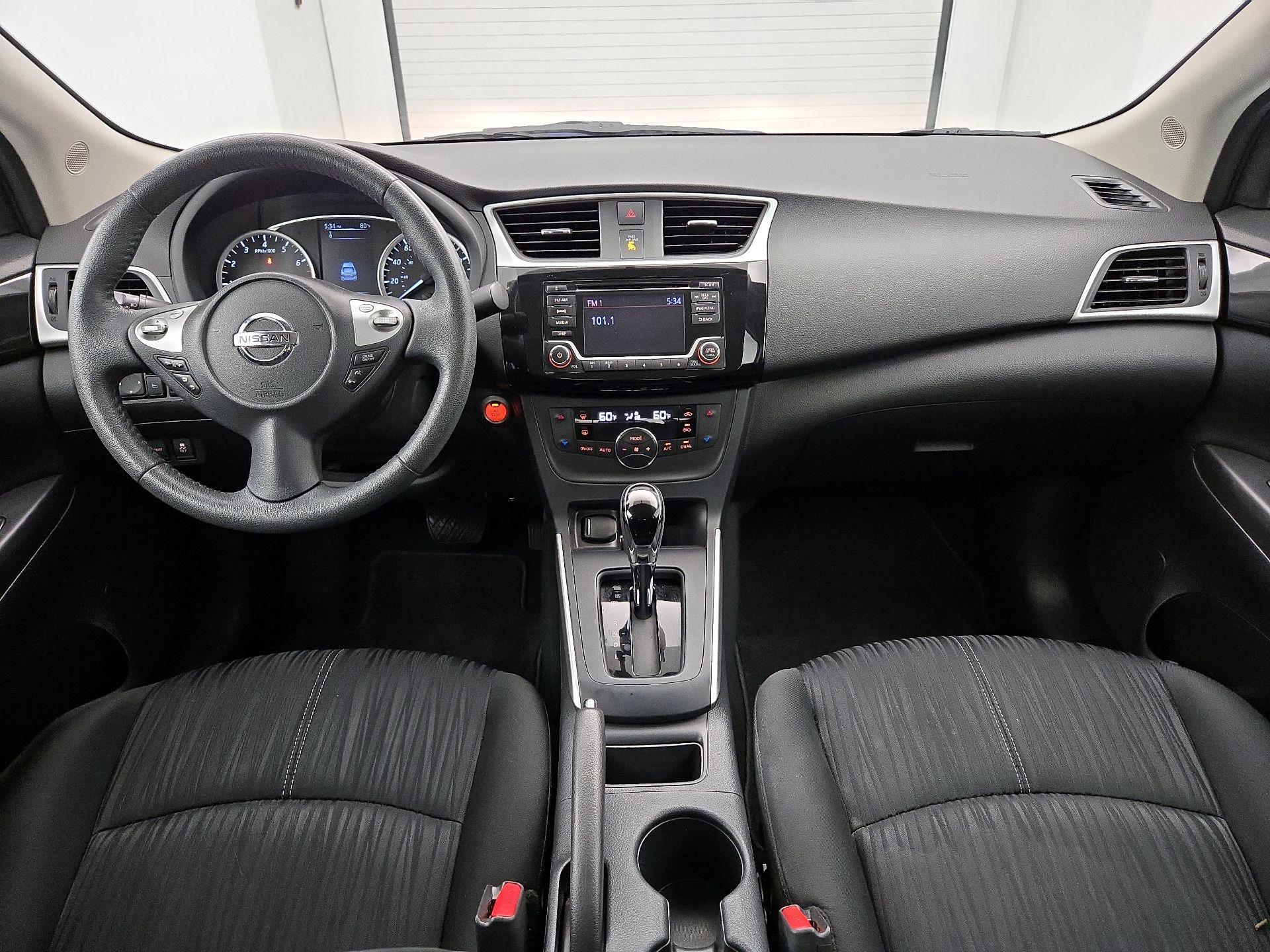 Thumbnail: 2018 Nissan Sentra - 9