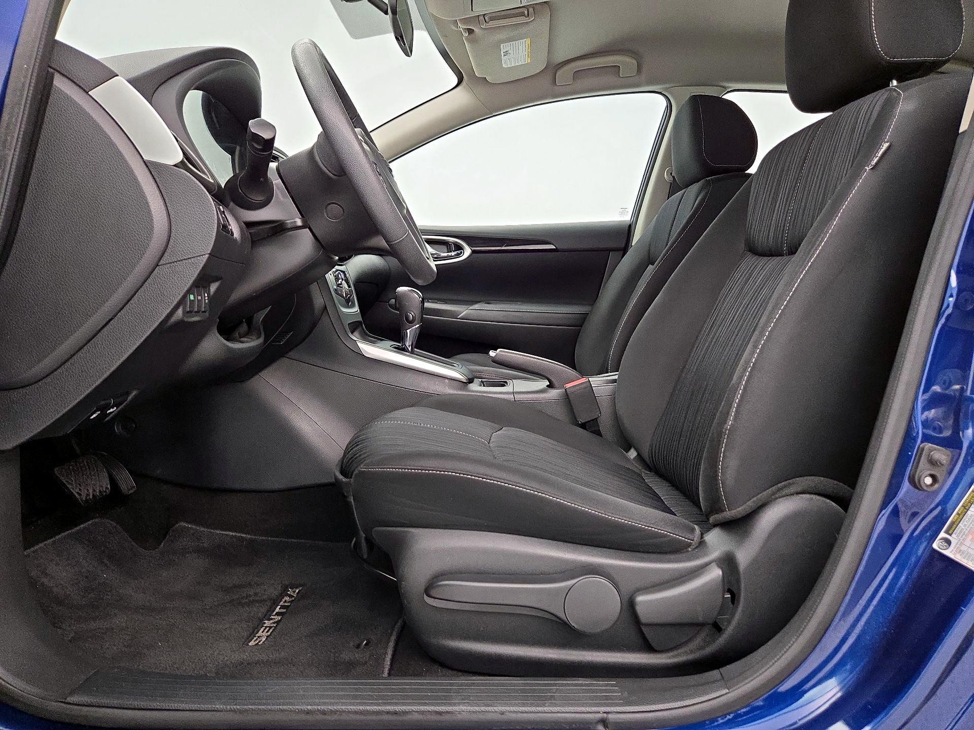 Thumbnail: 2018 Nissan Sentra - 11