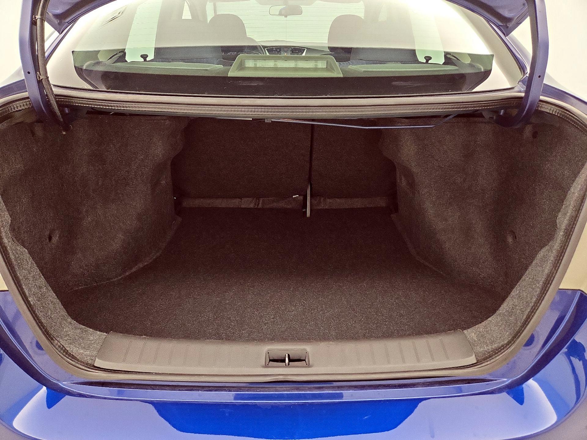 Thumbnail: 2018 Nissan Sentra - 20