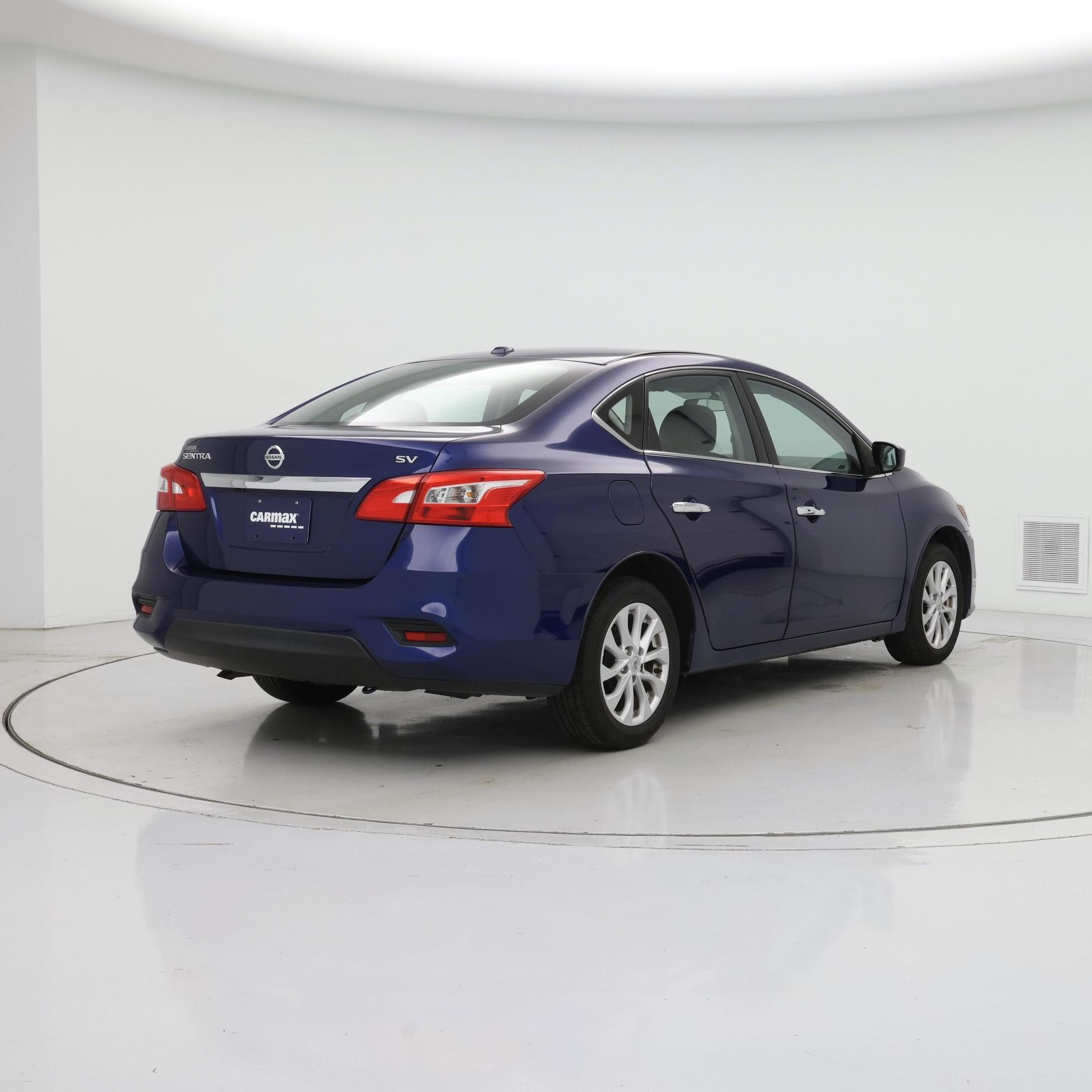 Thumbnail: 2018 Nissan Sentra - 8