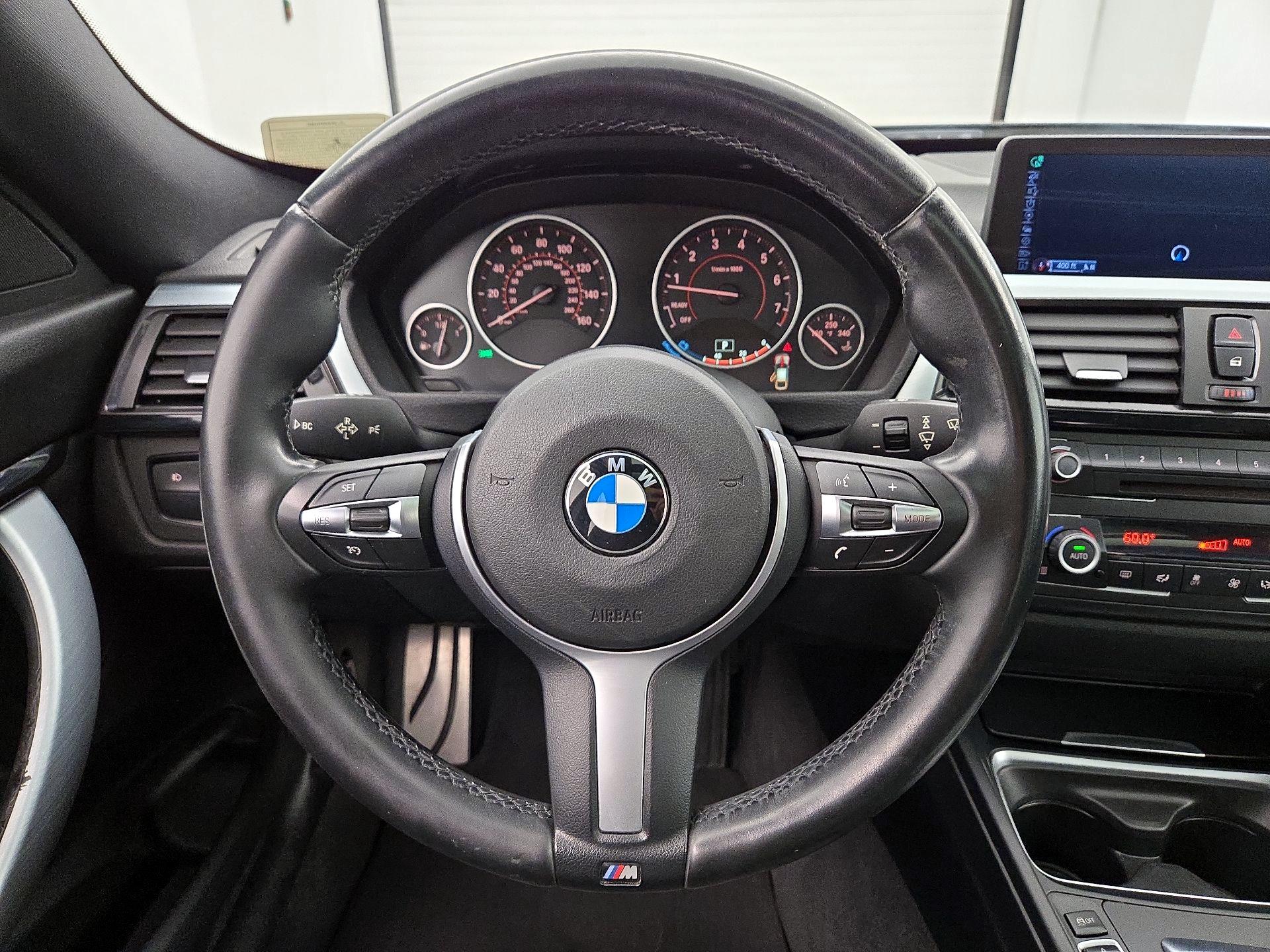 Thumbnail: 2015 BMW 3 Series - 10