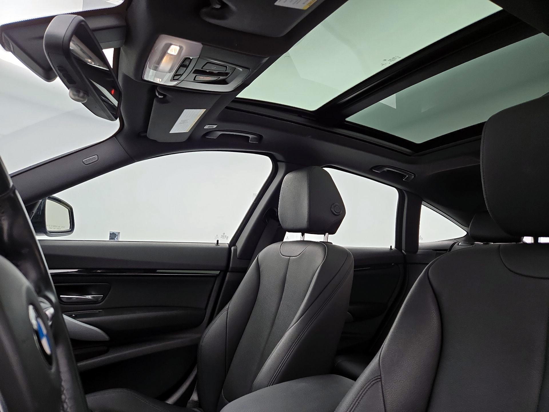 Thumbnail: 2015 BMW 3 Series - 20