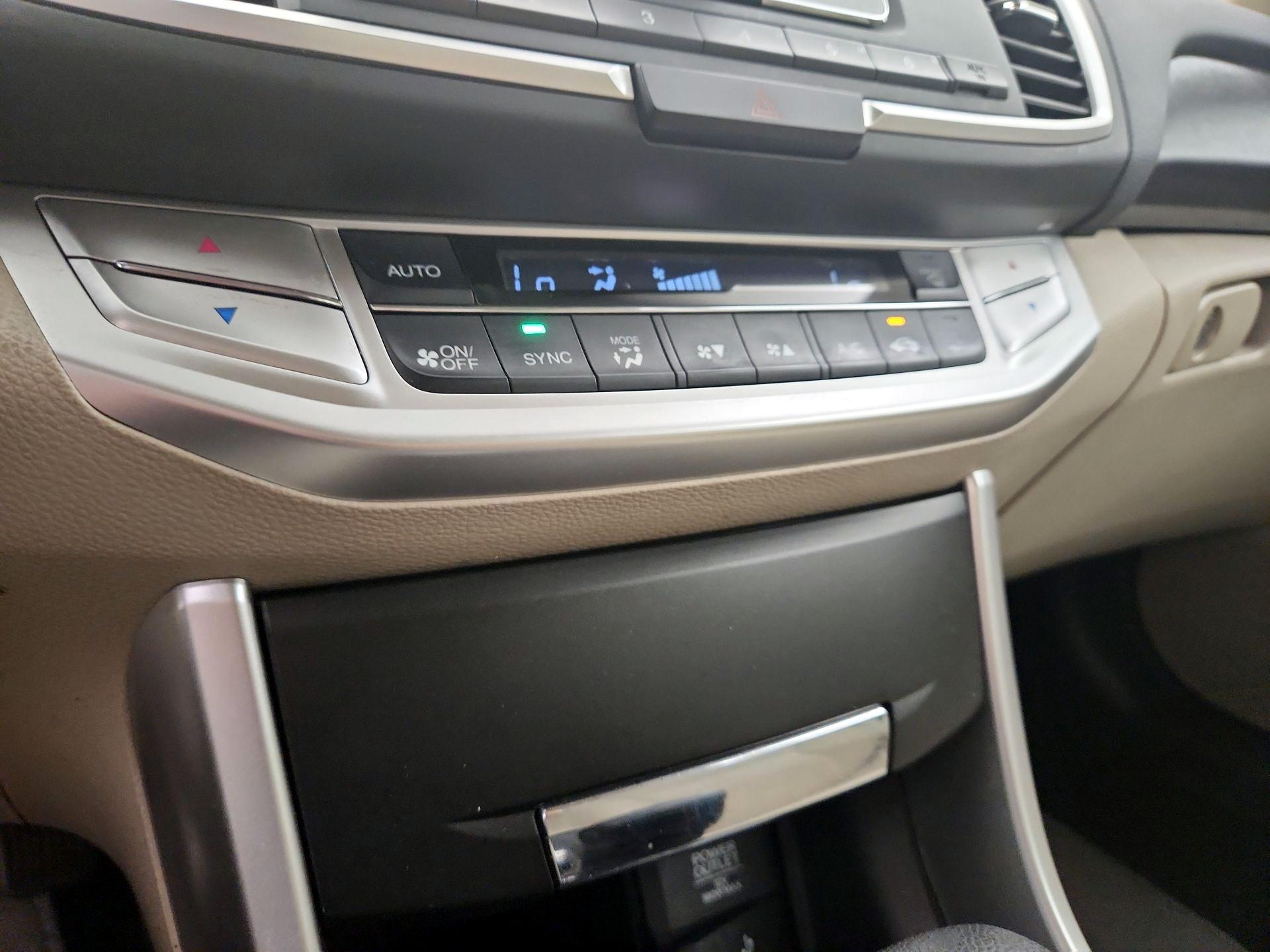 Thumbnail: 2014 Honda Accord - 16