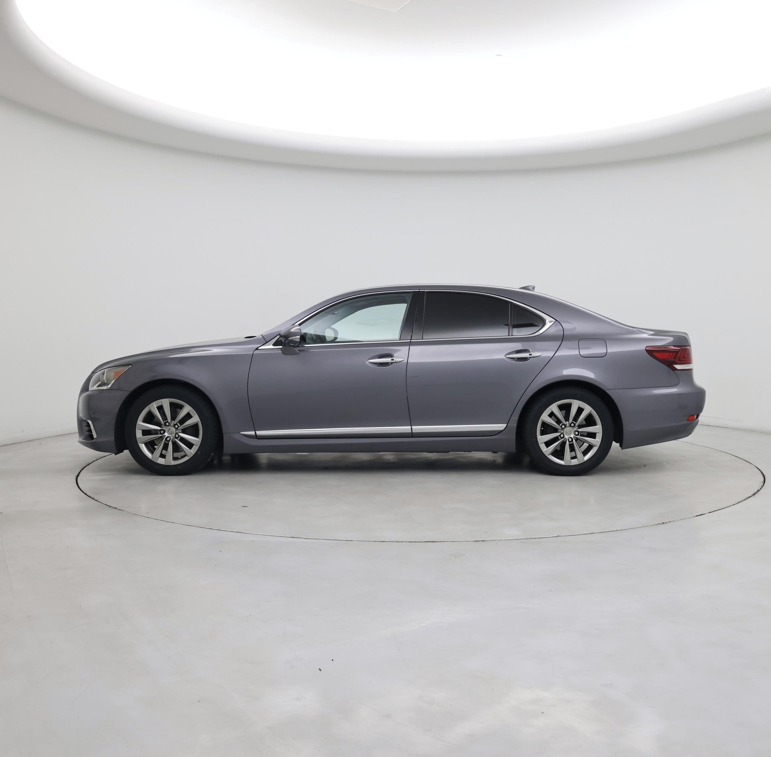 Thumbnail: 2016 Lexus LS - 3
