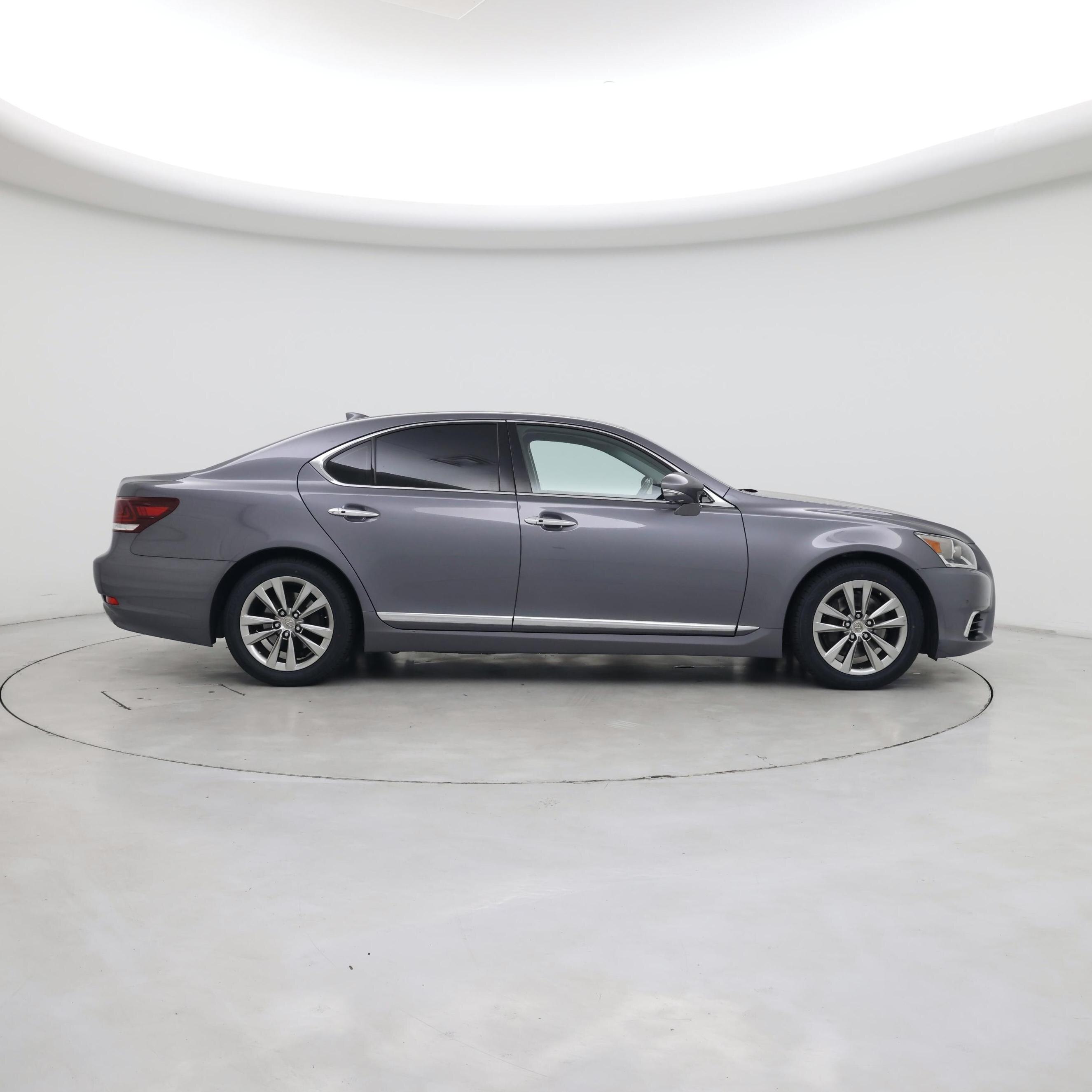 Thumbnail: 2016 Lexus LS - 7