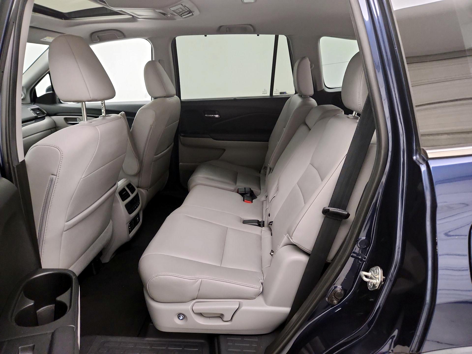 Thumbnail: 2018 Honda Pilot - 20