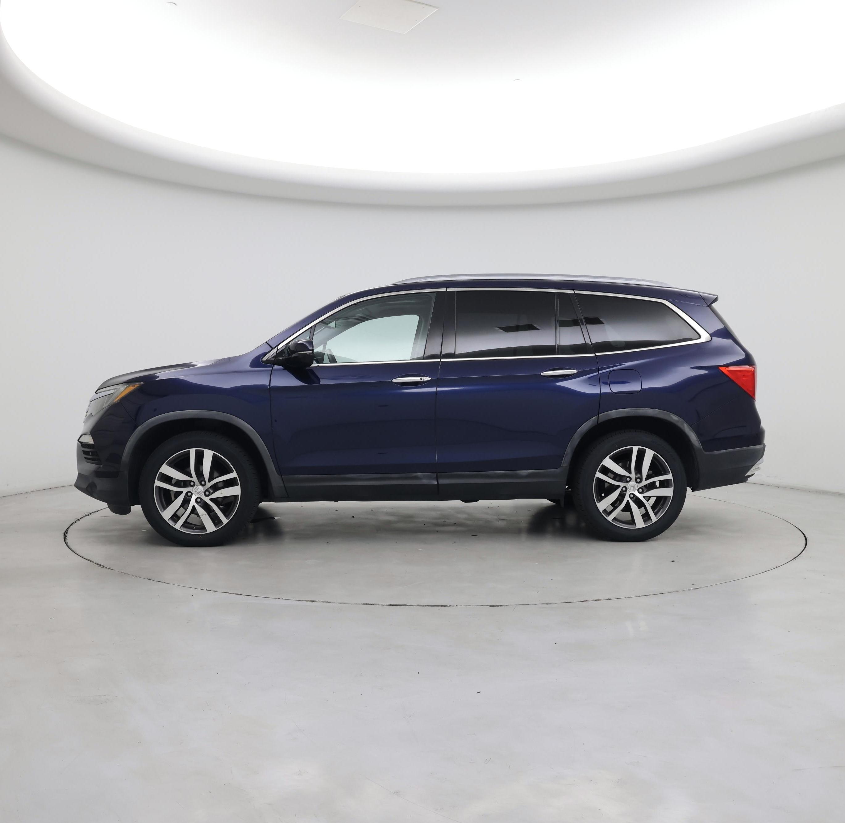Thumbnail: 2018 Honda Pilot - 3