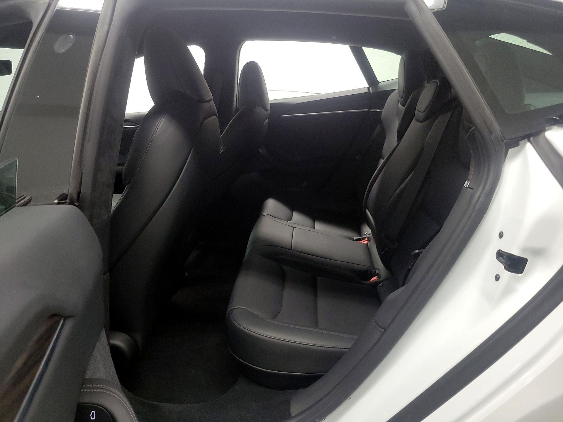 Thumbnail: 2022 Tesla Model S - 18