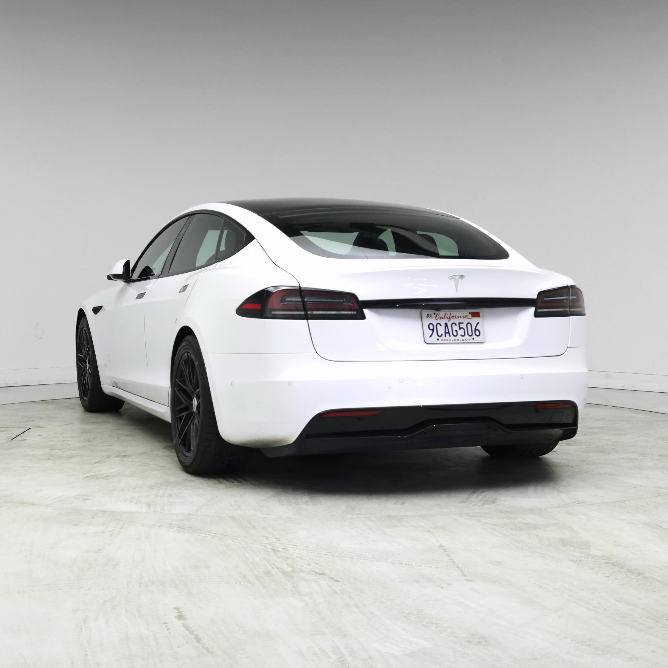 Thumbnail: 2022 Tesla Model S - 2