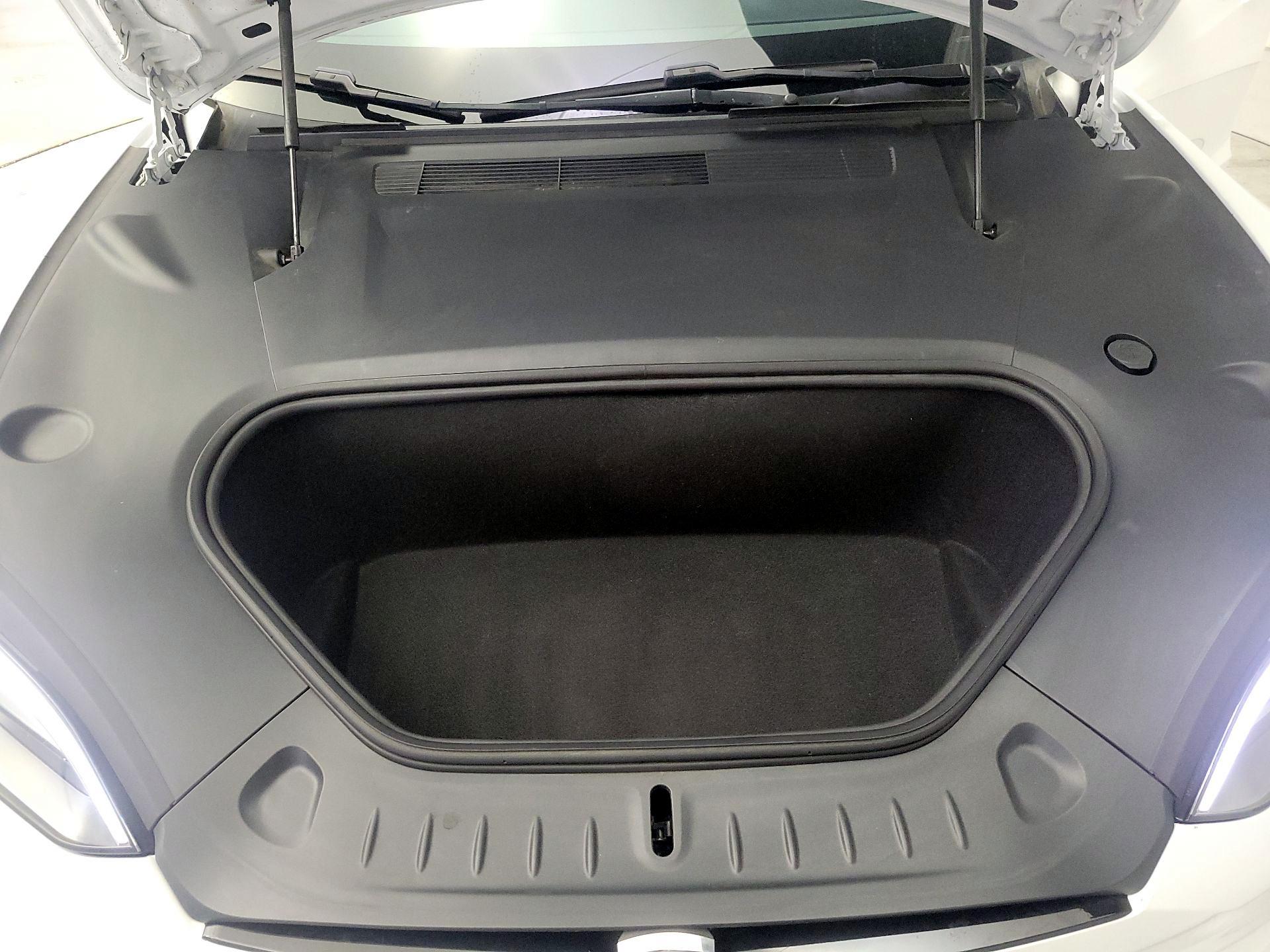 Thumbnail: 2022 Tesla Model S - 20