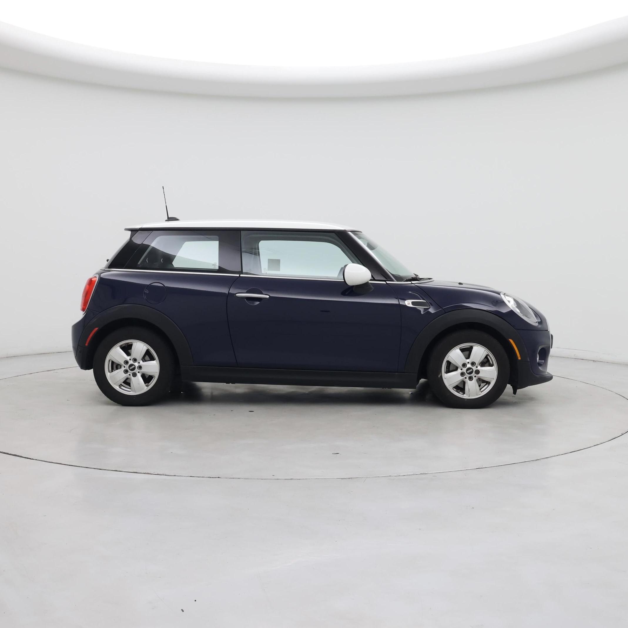 Thumbnail: 2016 MINI Cooper Hardtop - 7