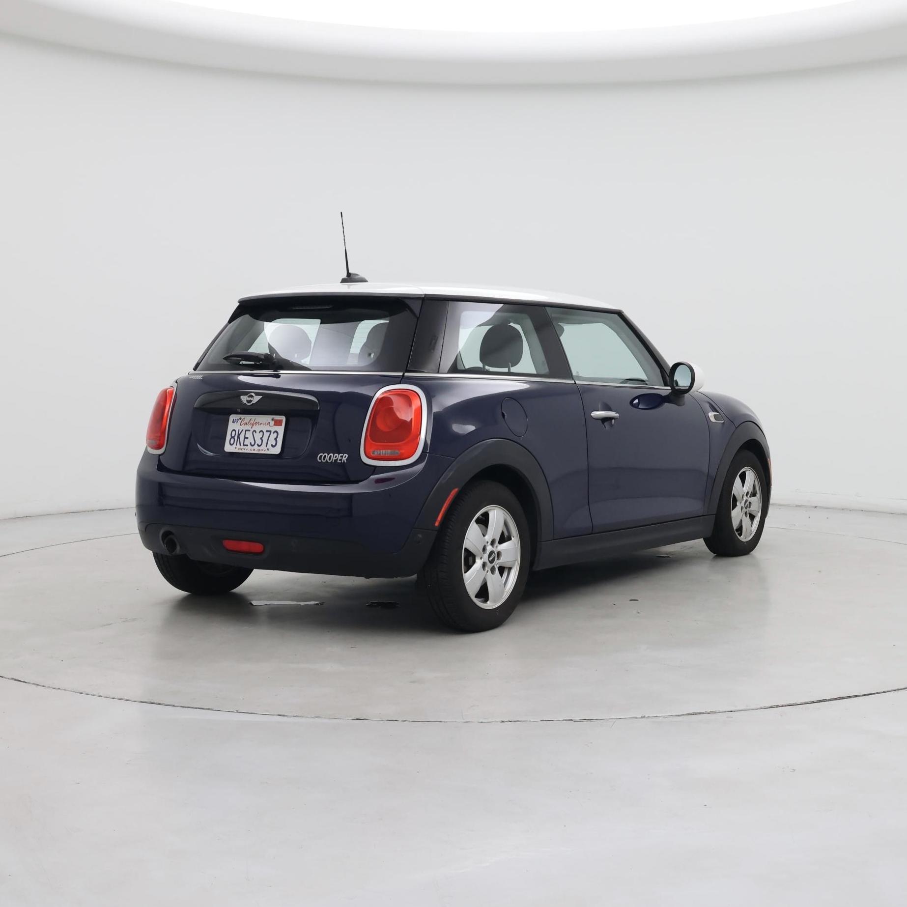 Thumbnail: 2016 MINI Cooper Hardtop - 8
