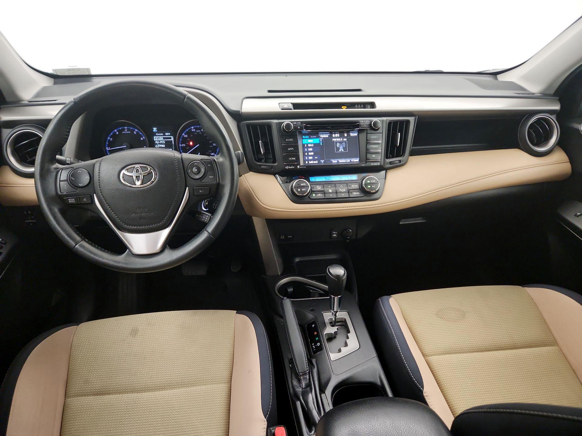 Thumbnail: 2017 Toyota RAV4 - 9