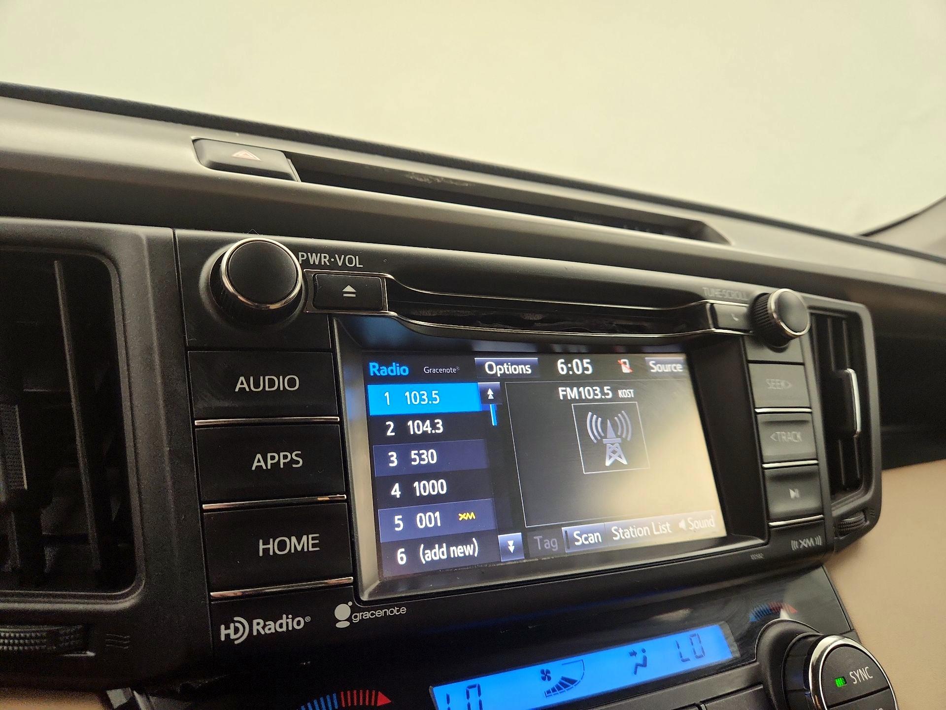 Thumbnail: 2017 Toyota RAV4 - 15