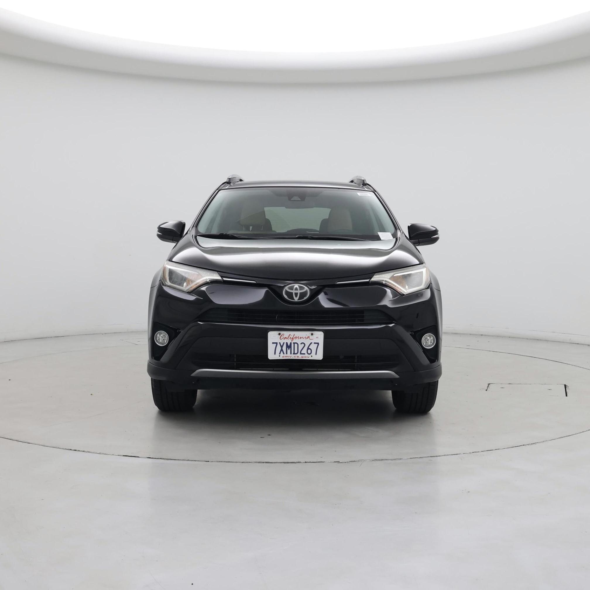 Thumbnail: 2017 Toyota RAV4 - 5