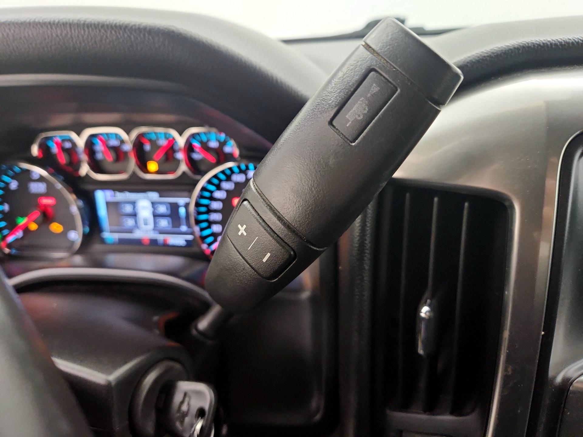 Thumbnail: 2017 Chevrolet Silverado 1500 - 17