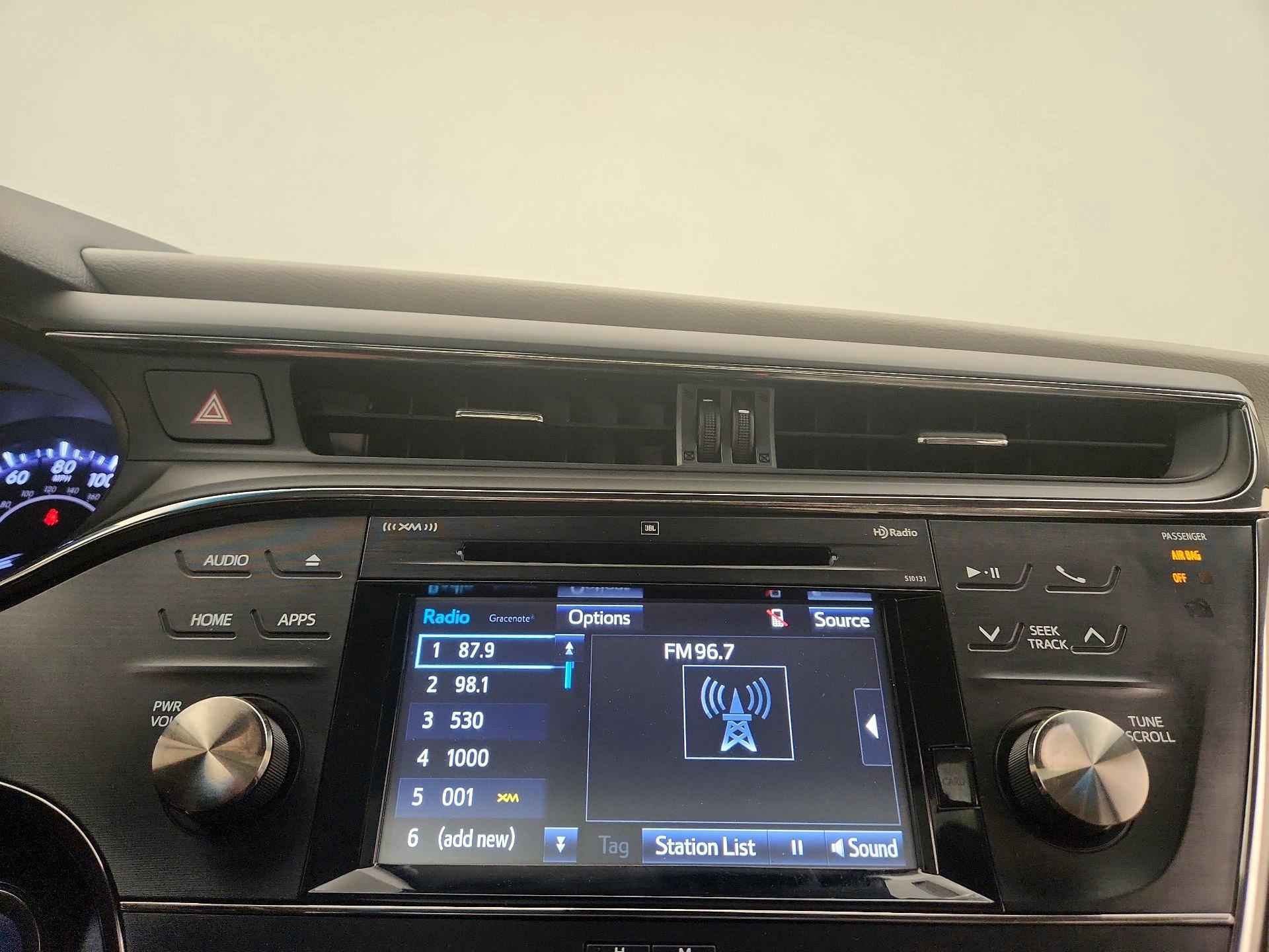 Thumbnail: 2016 Toyota Avalon - 15