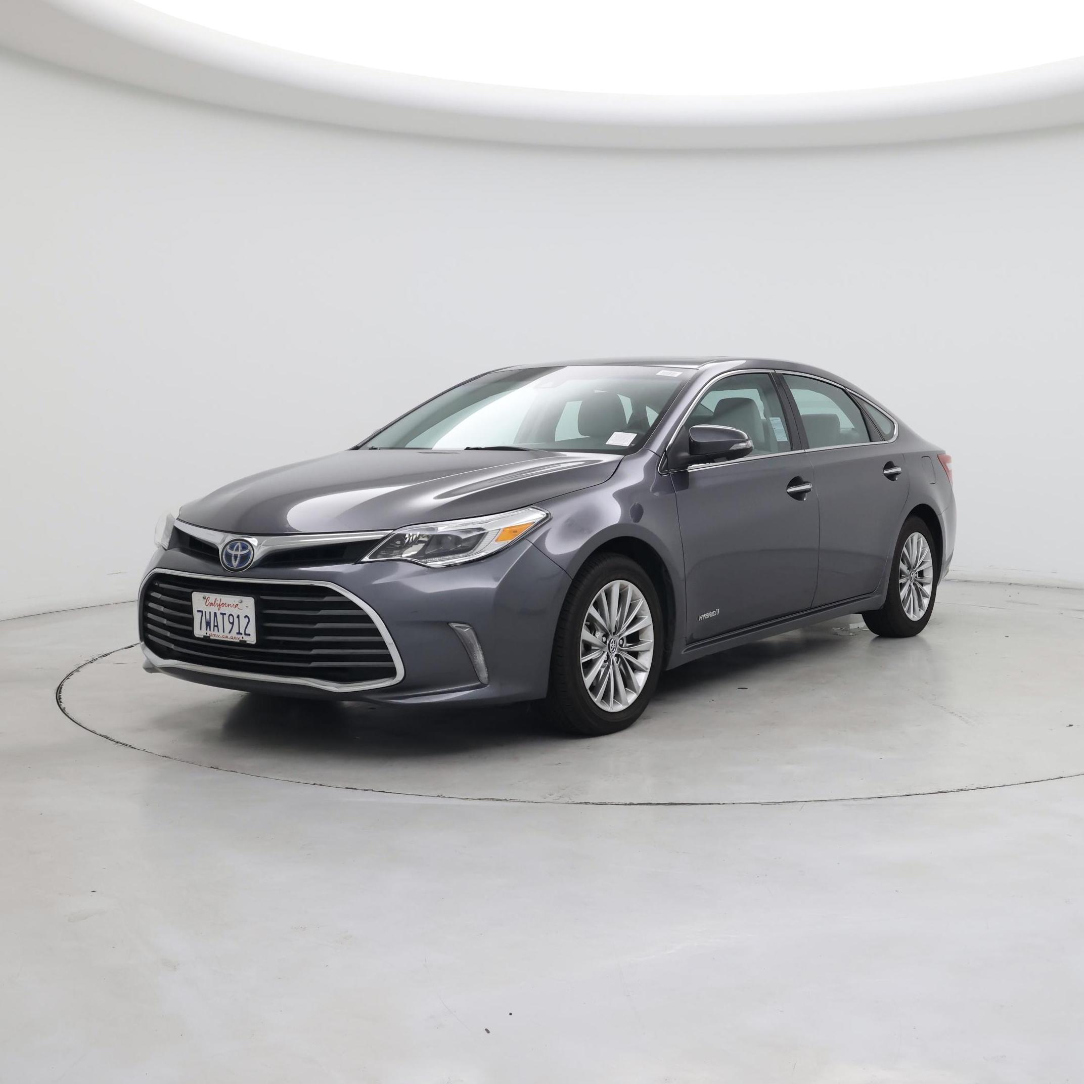 Thumbnail: 2016 Toyota Avalon - 4