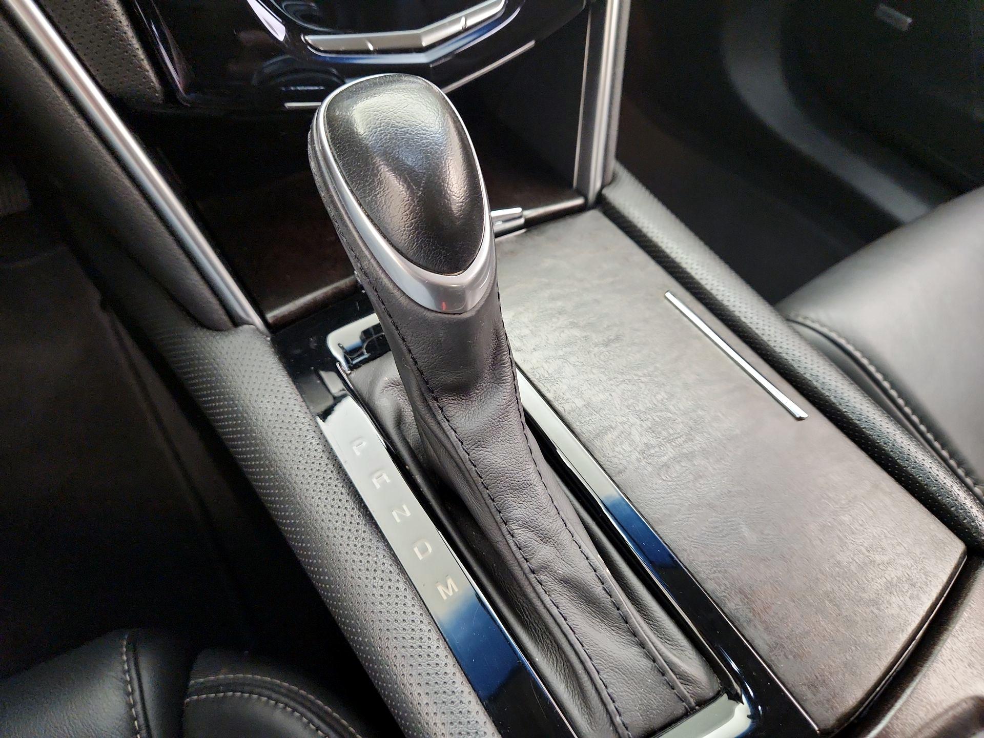 Thumbnail: 2018 Cadillac XTS - 18