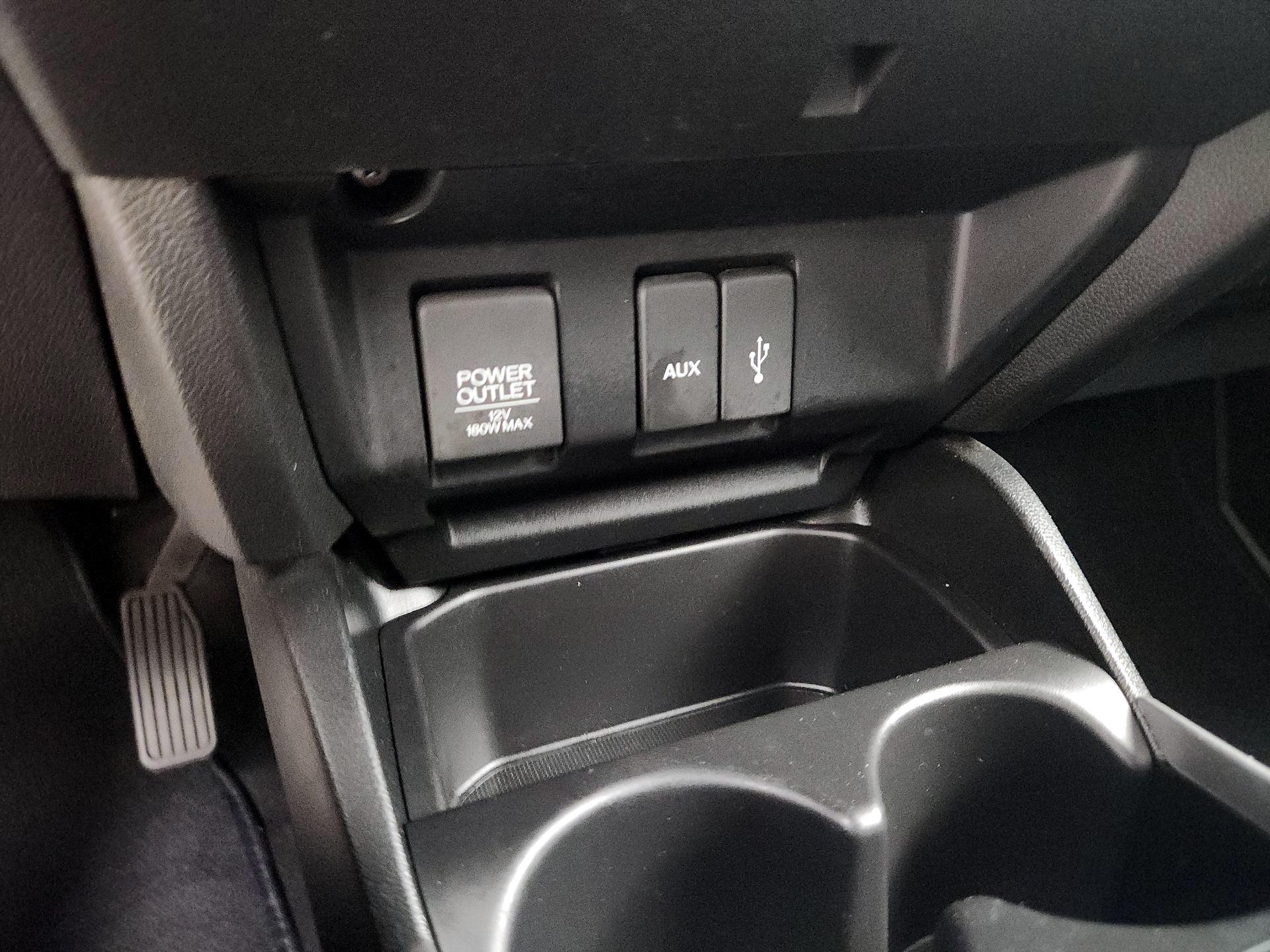 Thumbnail: 2016 Honda Fit - 18