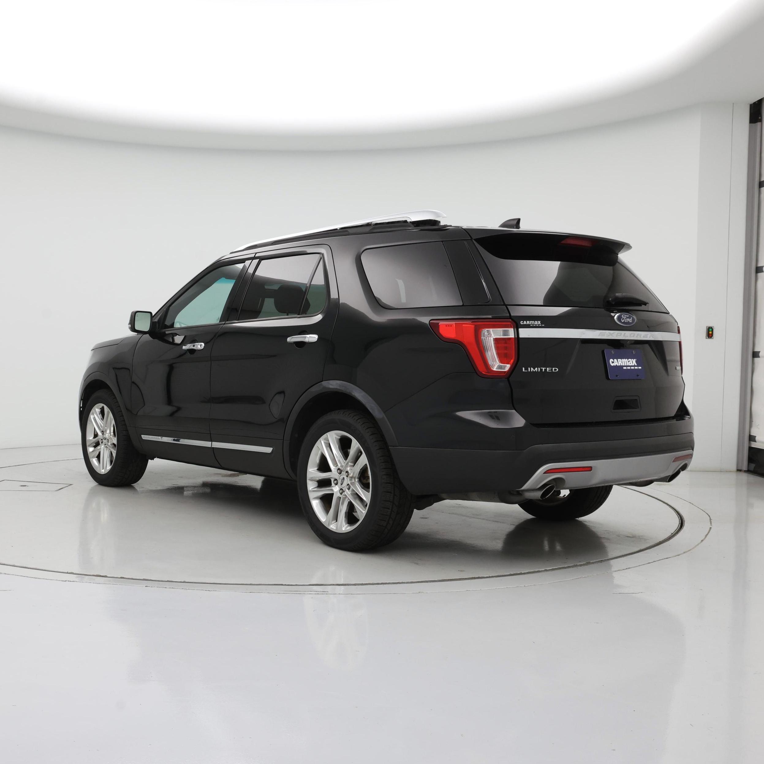 Thumbnail: 2016 Ford Explorer - 2