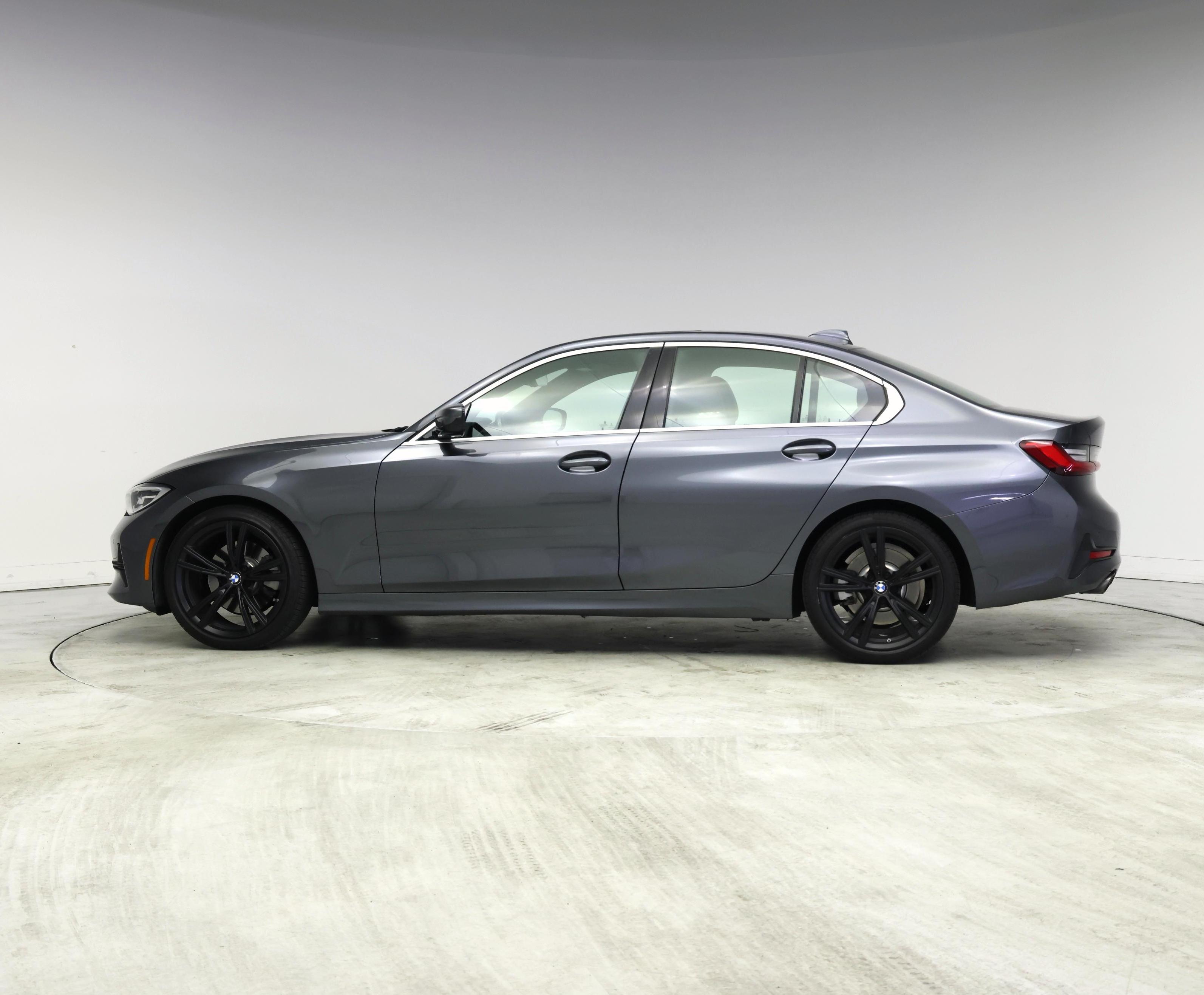 Thumbnail: 2019 BMW 3 Series - 3