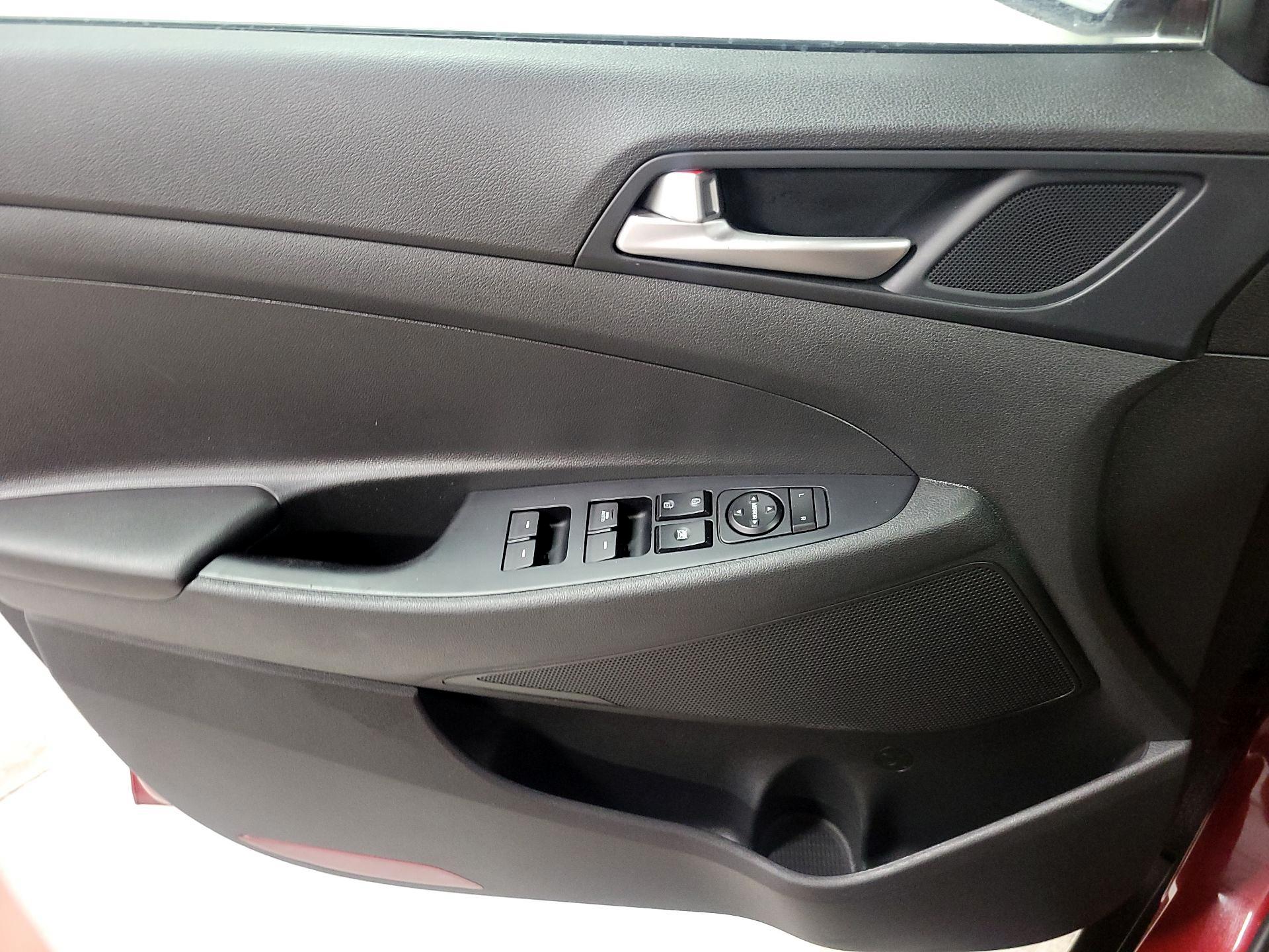 Thumbnail: 2021 Hyundai Tucson - 12