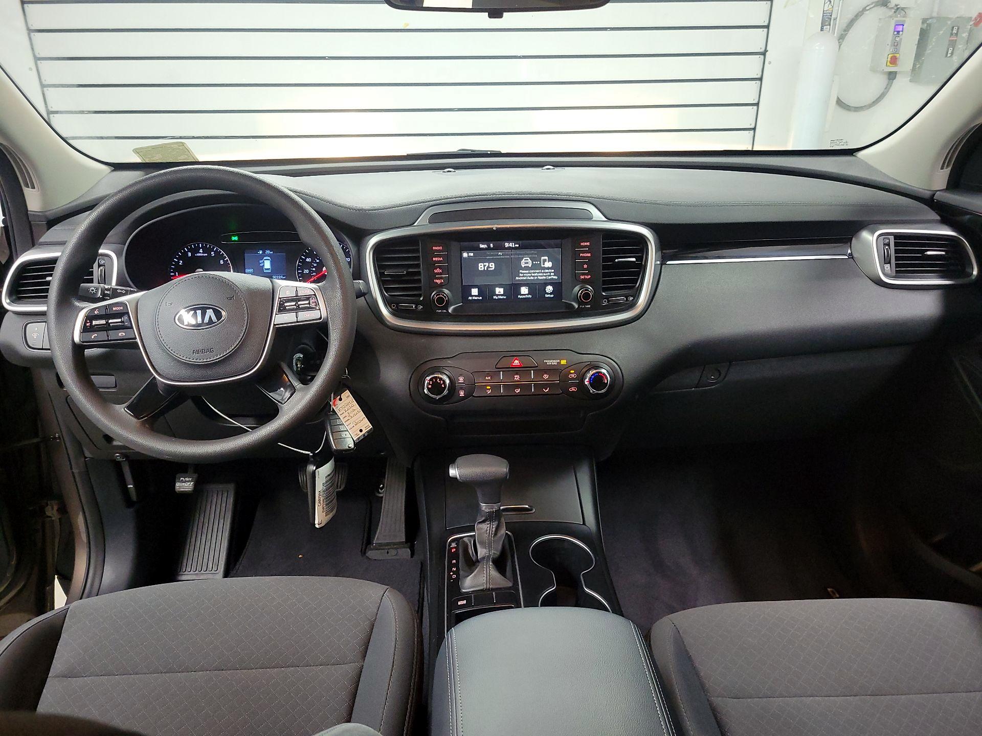 Thumbnail: 2020 Kia Sorento - 9