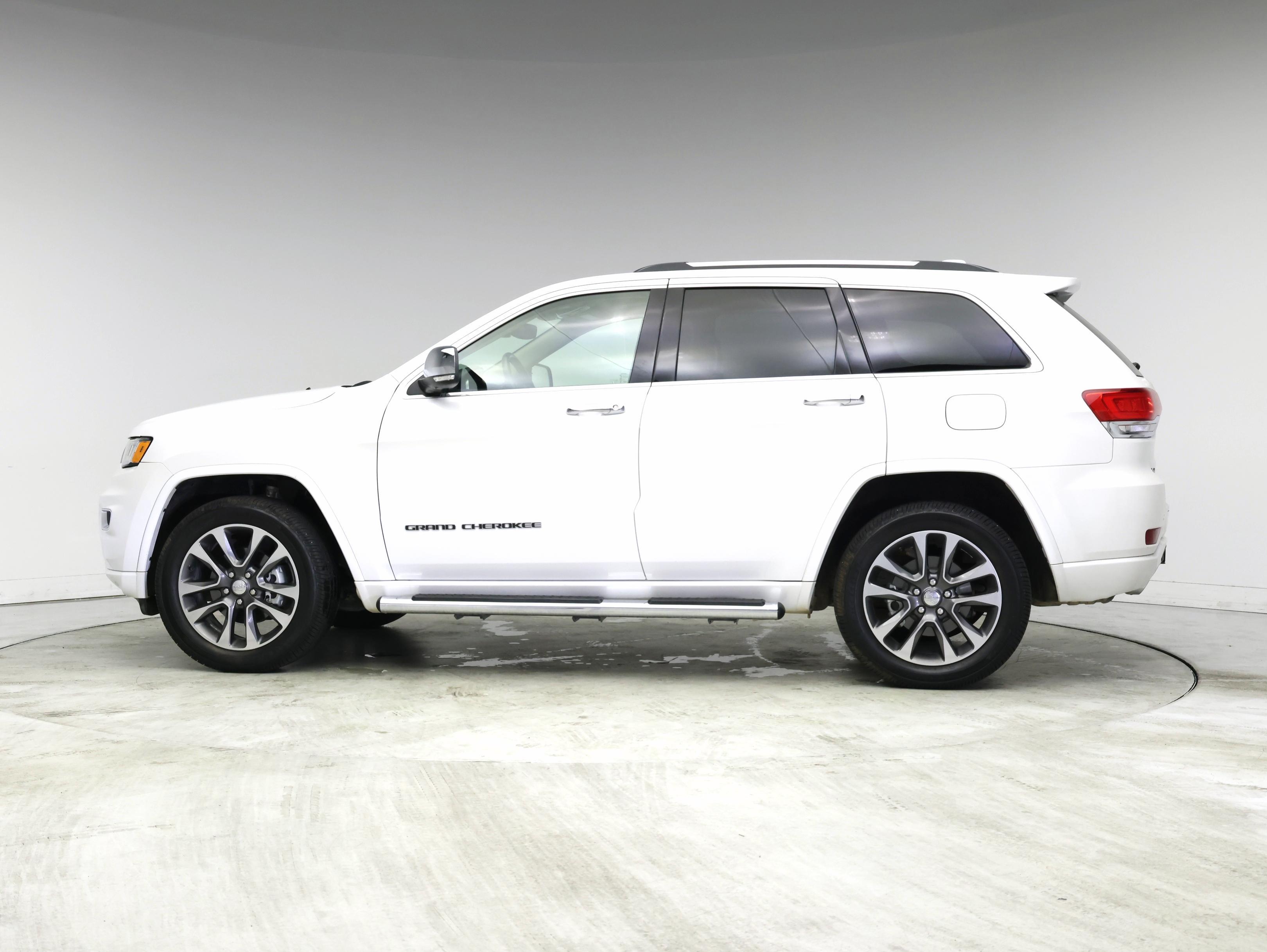 Thumbnail: 2017 Jeep Grand Cherokee - 3