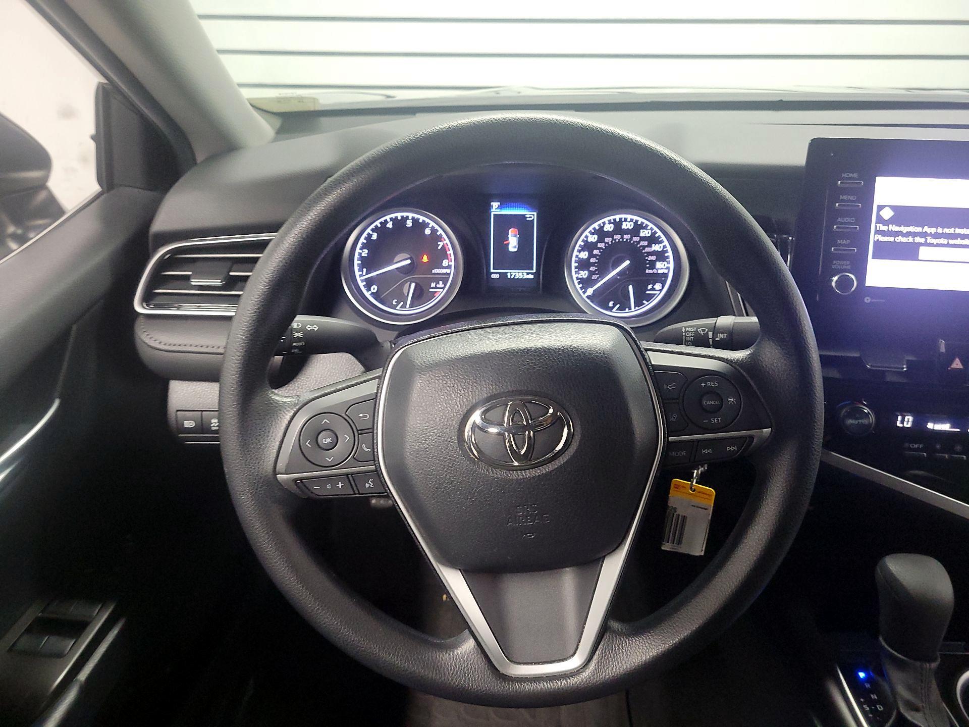 Thumbnail: 2023 Toyota Camry - 10