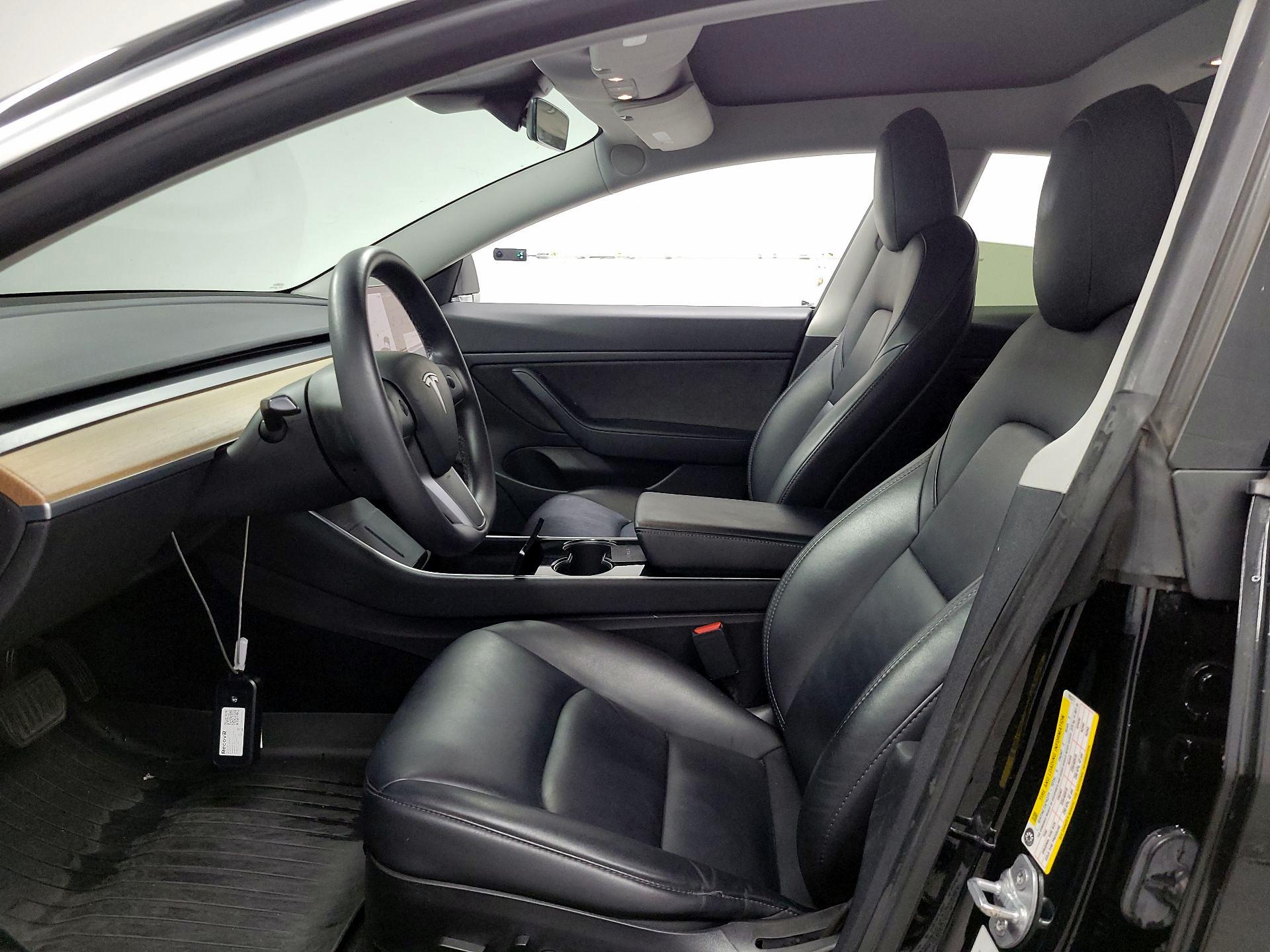Thumbnail: 2020 Tesla Model 3 - 11